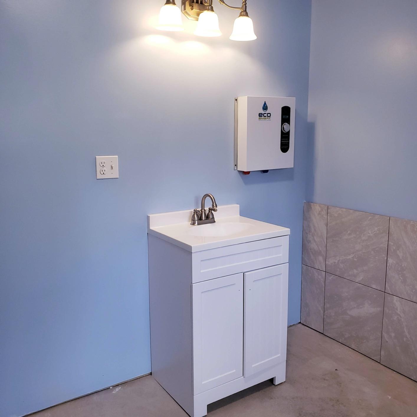 EcoSmart ECO 24 24 KW at 240-Volt Electric Tankless Water Heater with Patented Self Modulating Technology, 17 x 17 x 3.5 customer photo 1