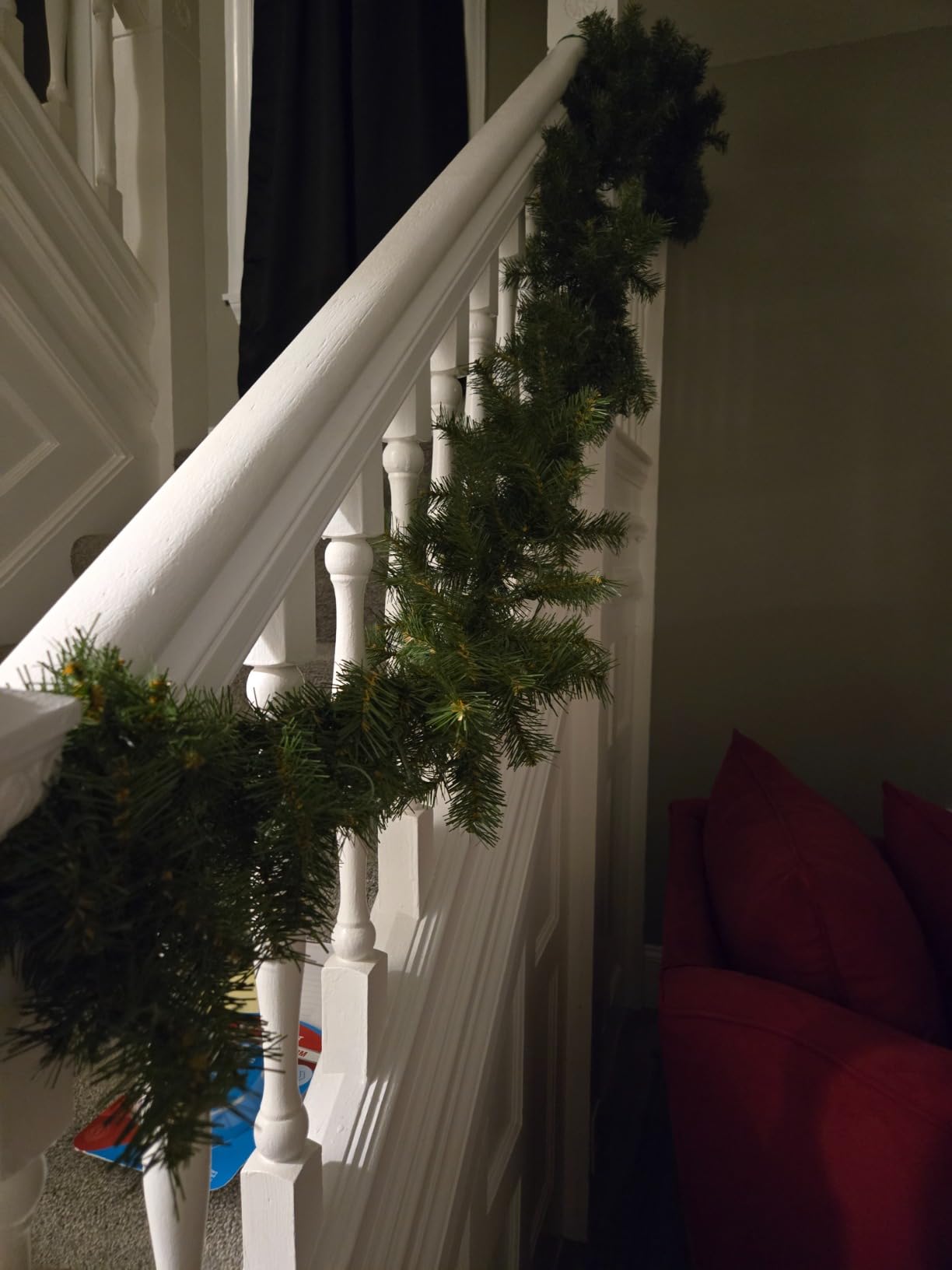 National Tree Company 9ft Pre-Lit Norwood Fir Artificial Christmas Garland | 50 Warm White LED Lights, 240 Tips, Christmas Decoration with Timer, Green customer photo 1
