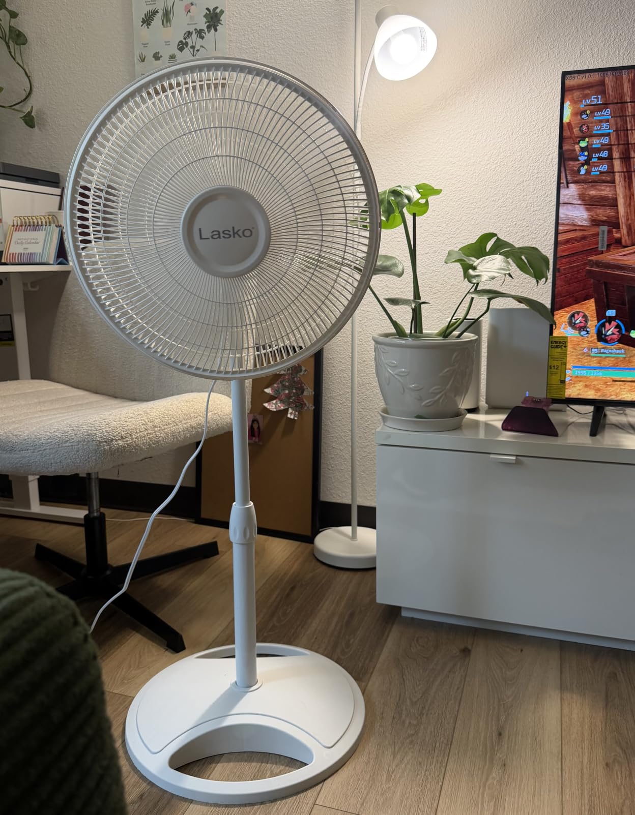 Lasko Oscillating Pedestal Fan - Cooling Standing Fan for Bedroom, Living Room, and Home Office - Adjustable Height - 3 Quiet Speeds - 2520 - 16