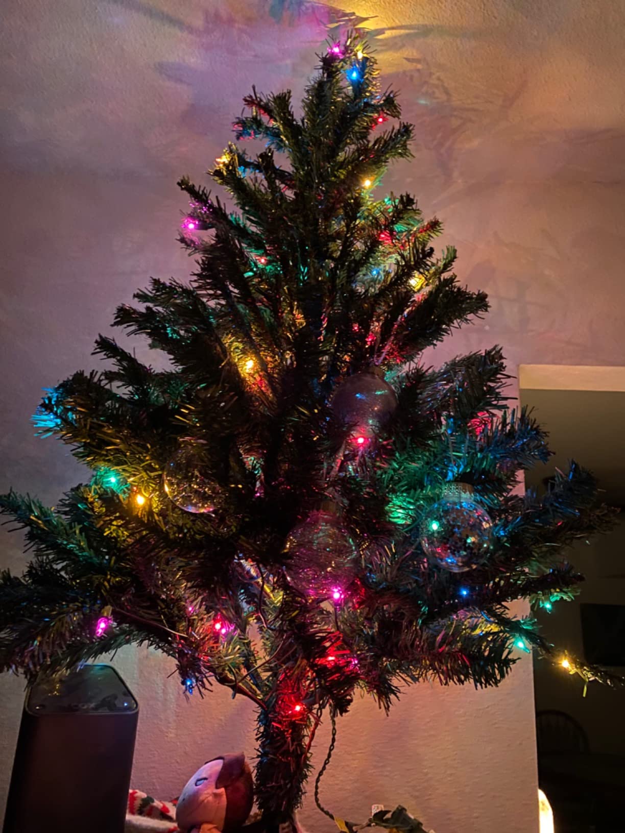 National Tree Company 6ft Pre-Lit Kincaid Spruce Artificial Christmas Tree | 400 Multicolor Lights, 700 Tips, Includes Stand, Green customer photo 2