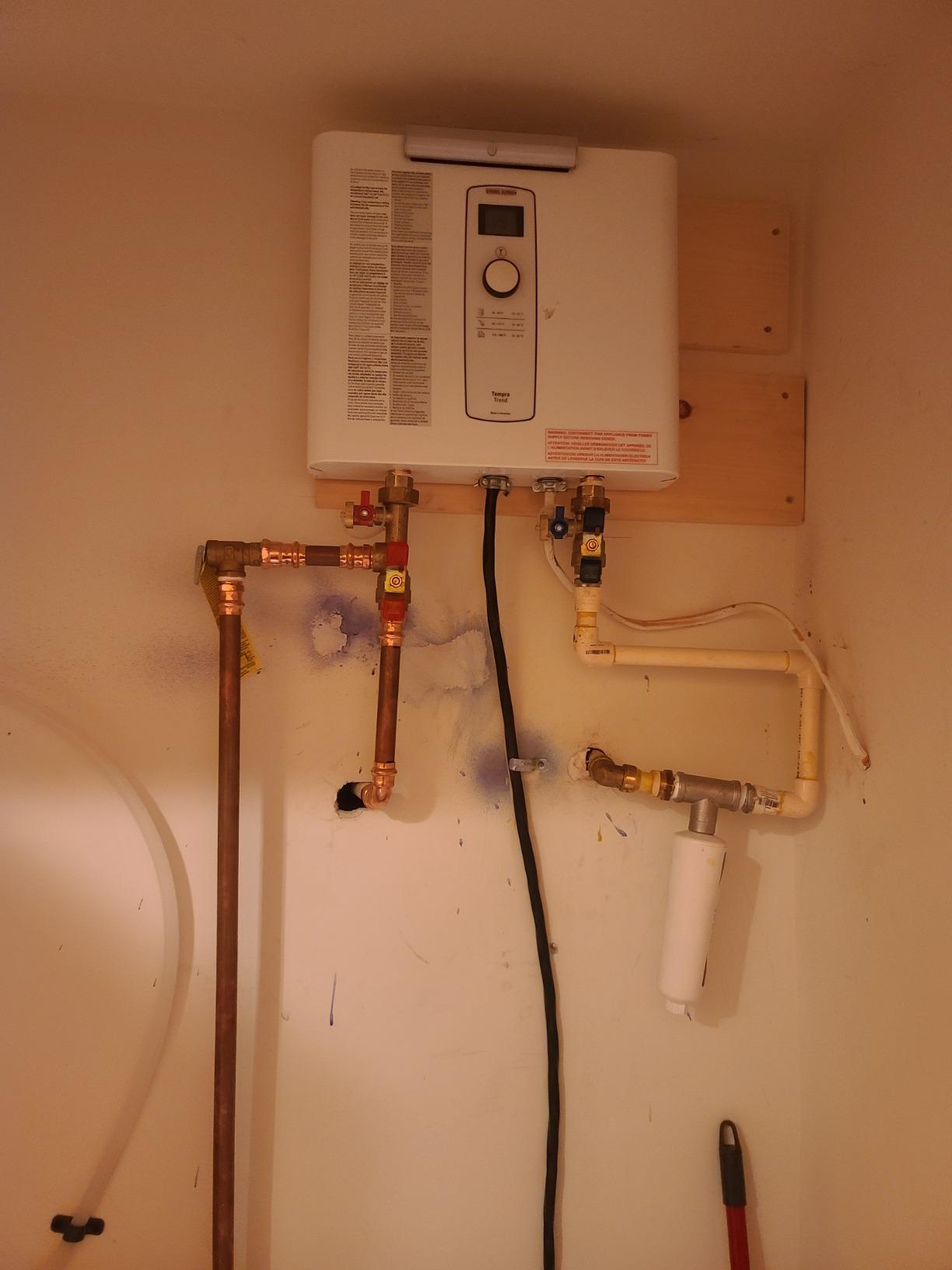 Stiebel Eltron Tankless Water Heater - Tempra 20 Trend - Electric, 19.2kW, On Demand Hot Water, Eco, White, Made in Germany customer photo 1