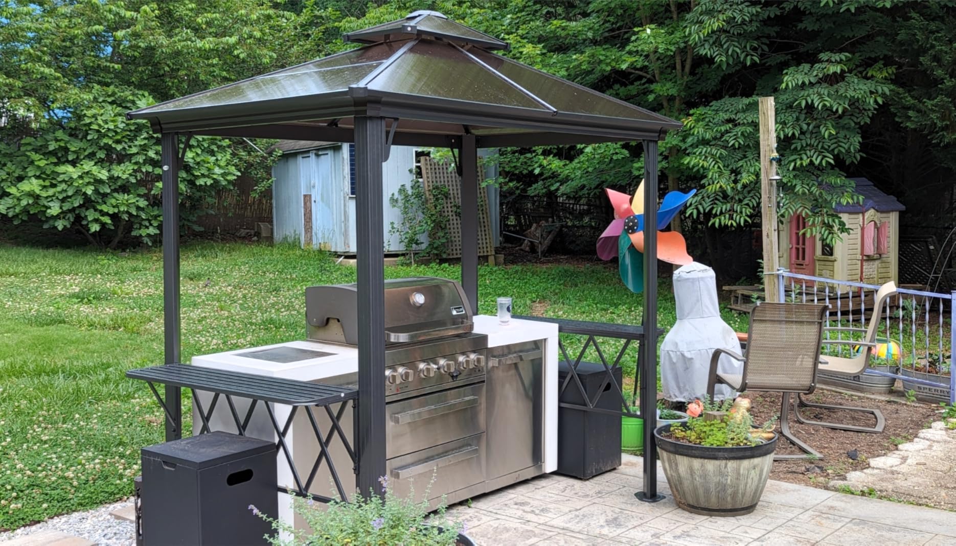 Outsunny 9 x 5 ft. Grill Gazebo Hardtop 2-Tier Polycarbonate Roof customer photo 2