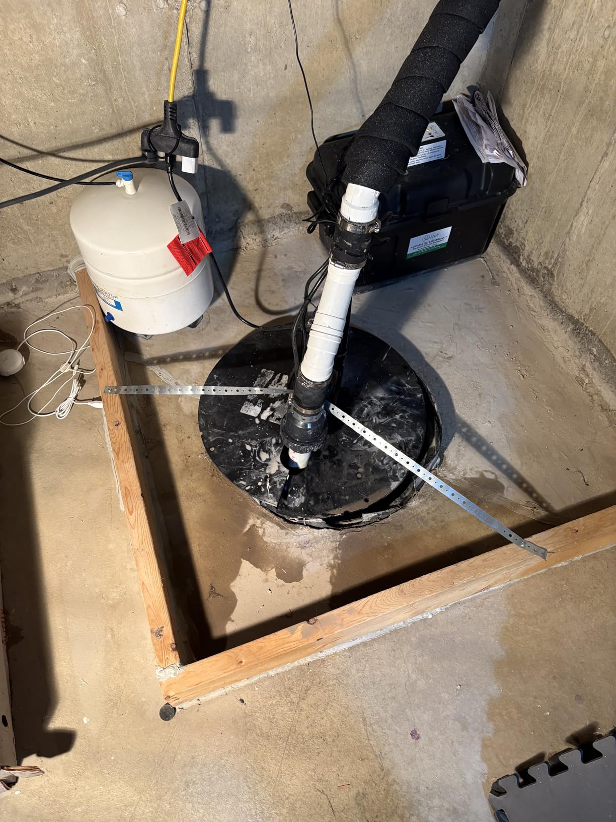 Basement Sentry Automatic Emergency Backup Sump Pump System (12V Battery Powered) customer photo 1