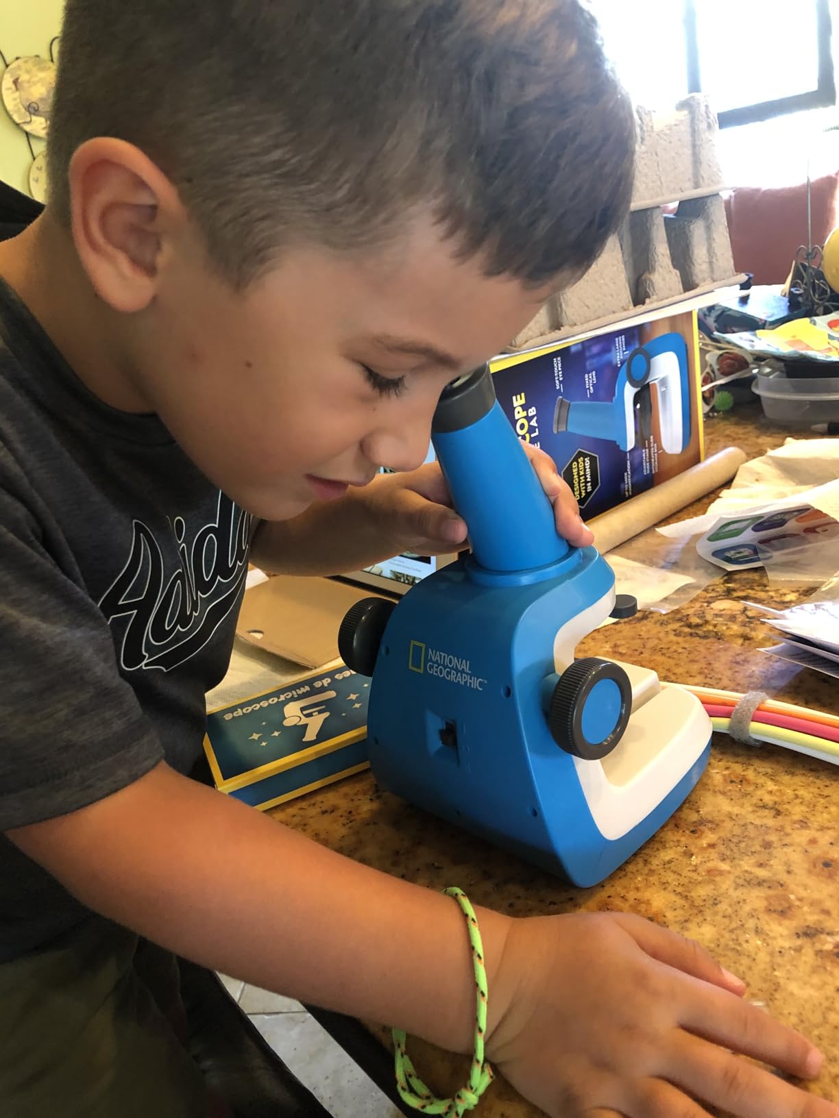 National Geographic Microscope for Kids with Up to 400x Magnification | Prepared and Blank Slides, Rock and Mineral Specimens, Easy-to-Use Science Kit, STEM Project Toy, Ages 6+ customer photo 2
