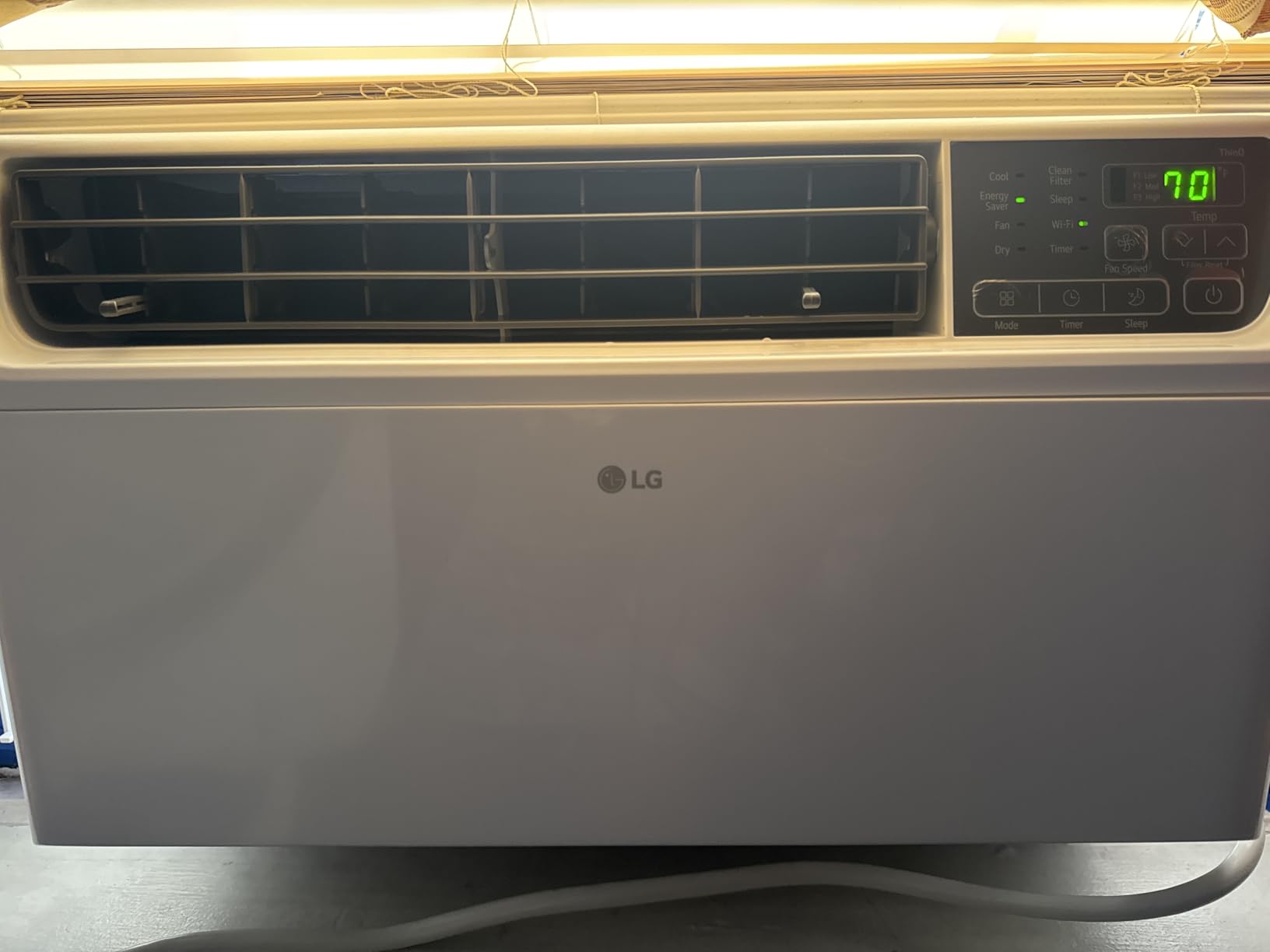 LG 10,000 BTU Smart Window Air Conditioner, 115V, Cools 450 Sq. Ft. for Bedroom, Living Room, Apartment, Dual Inverter, Quiet Operation, Energy Star, works with LG ThinQ, Amazon Alexa and Hey Google customer photo 2