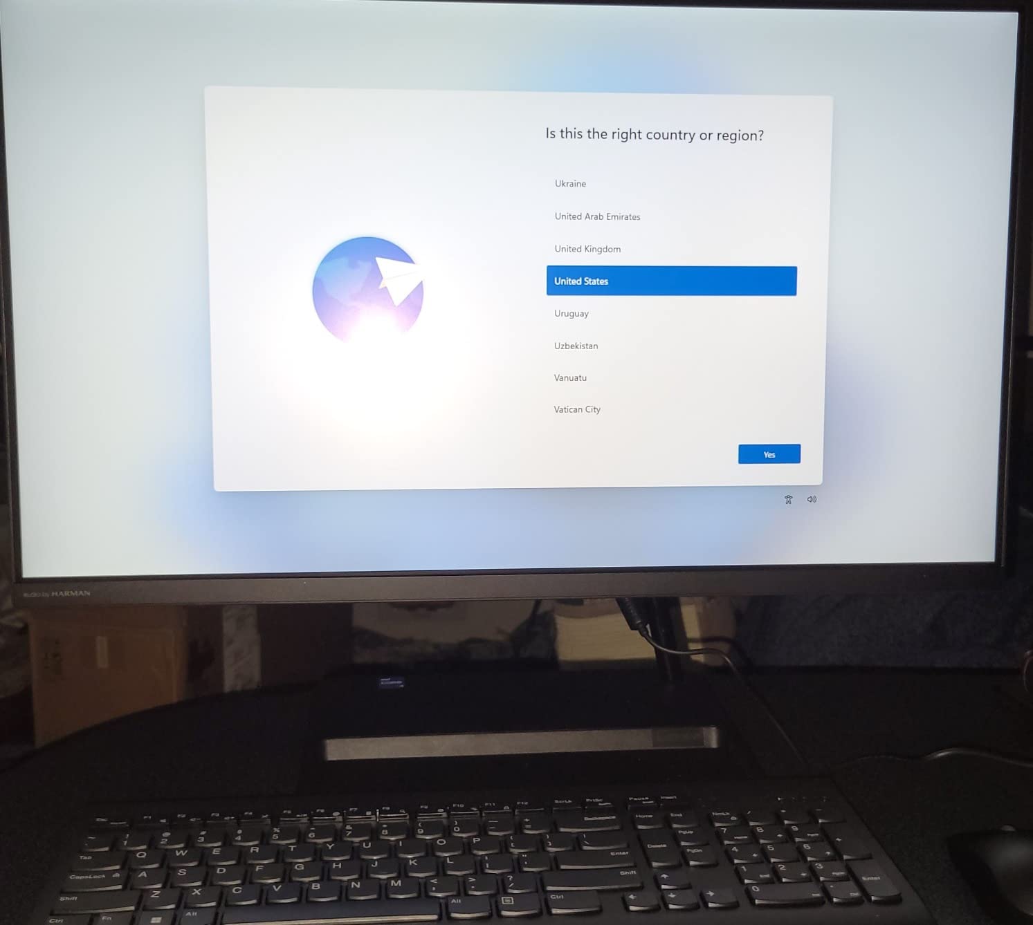 Lenovo IdeaCentre AIO 3i - 2022 - All-in-One Desktop - 27