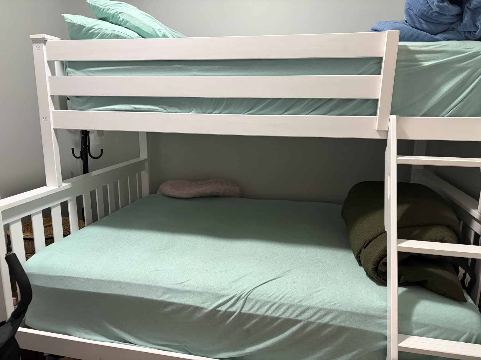 Max & Lily Bunk Bed, Twin-Over-Twin Wood Bed Frame for Kids, Walnut customer photo 2