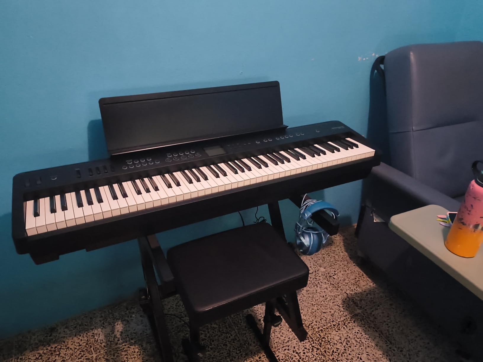 Roland FP-E50 Digital Piano | Premium Piano with Expandable Sound Library | 88-Note Hammer-Action Keyboard | Professional Auto-Accompaniment | Mic Input with Vocal Harmony FX | Bluetooth/MIDI Support customer photo 1
