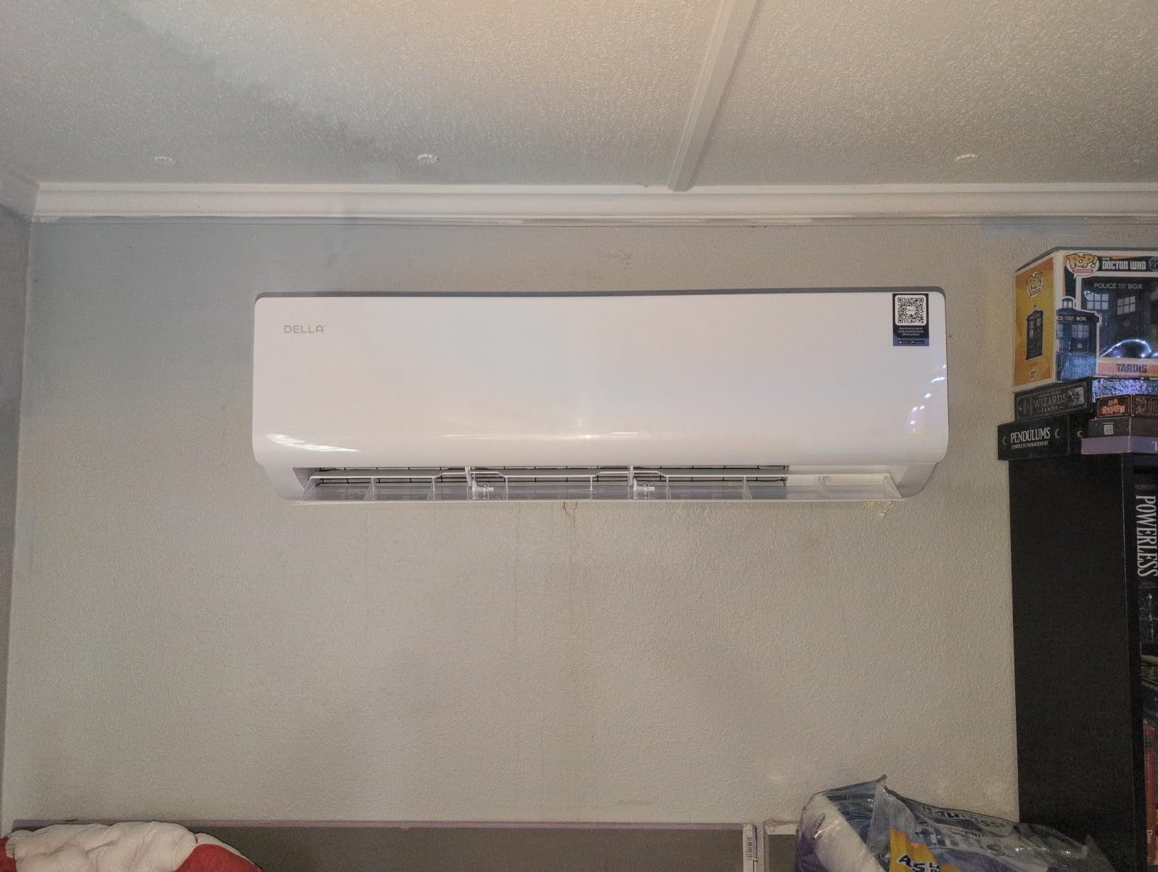 DELLA Vario Series 18000 BTU Wifi Mini Split AC, Work with Alexa 21 SEER2 Cools Up to 1000 Sq.Ft, Energy Efficient 230V Ductless Inverter System with 1.5 Ton Pre-Charged Heat Pump & 16.4ft Kit customer photo 2