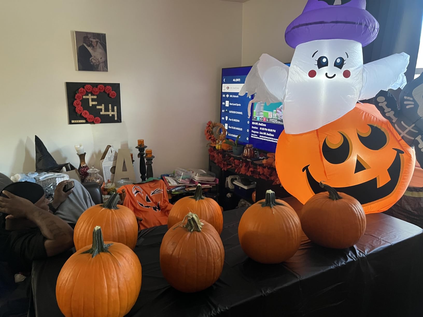 5 FT Halloween Inflatables Pumpkin Ghost Cat Outdoor Decorations Blow Up Yard with Built-in LEDs for Indoor Party Garden Lawn Decor customer photo 2
