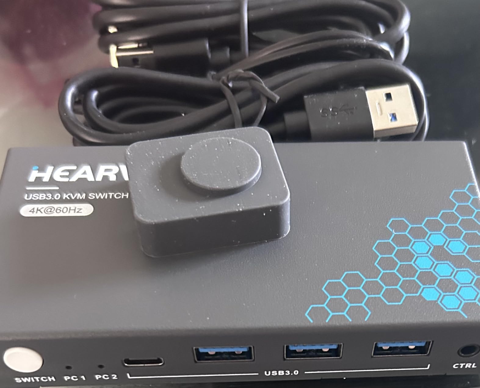 Hearvo USB 3.0 HDMI KVM Switch for 2 Computers 1 Monitor, 4K@60Hz, S7232H | Share Keyboard, Mouse, Hard Drives and Printer, EDID Adaptive, 2 USB Cables and Wired Desktop Controller, Plug and Play Setup customer photo 1