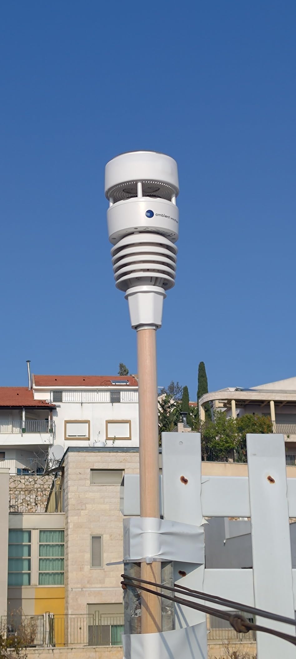 Ambient Weather WS-4000 Solar Powered UltraSonic Wi-Fi Weather Station | Ultrasonic Wind and Haptic Rain Gauges customer photo 2
