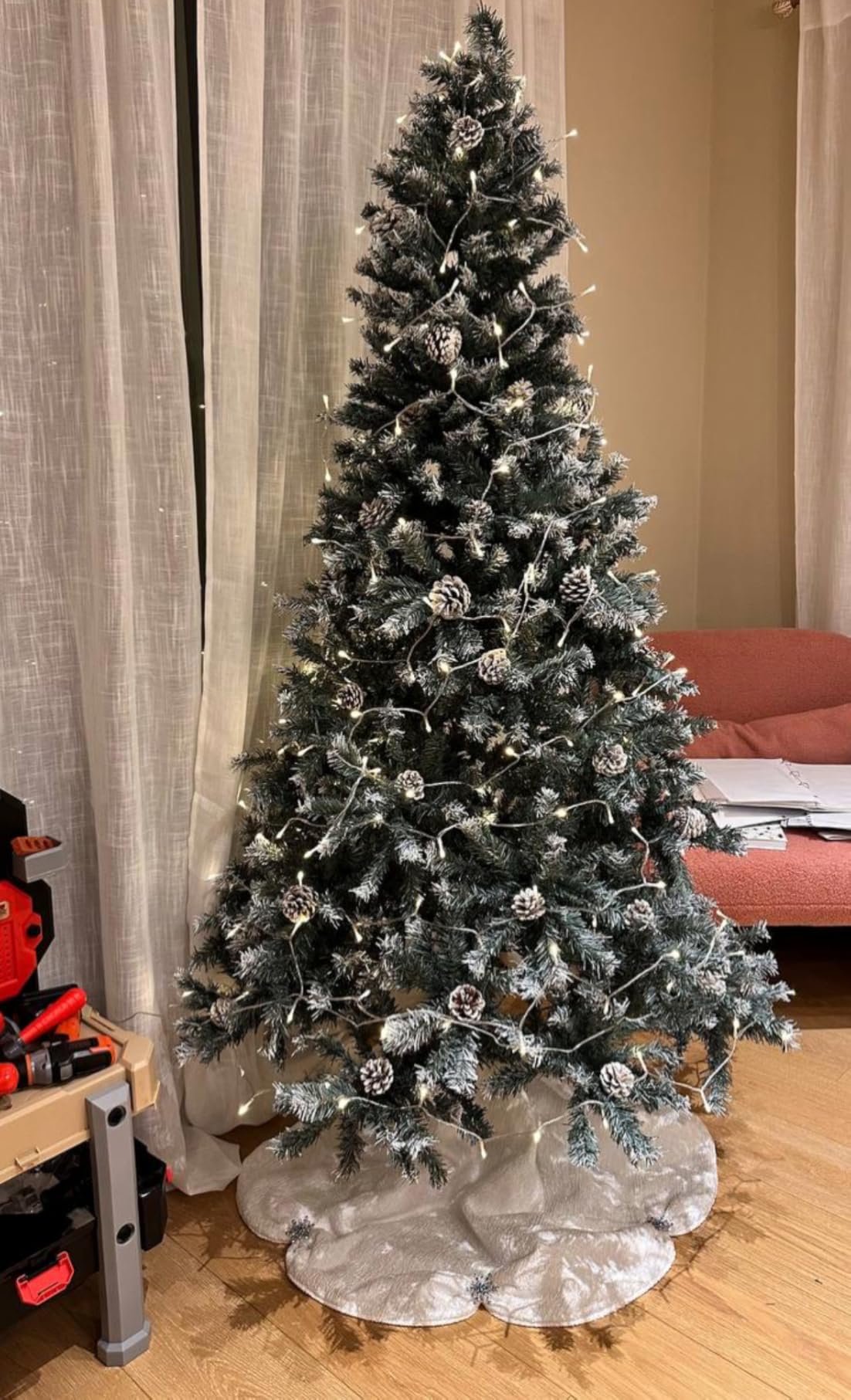 Best Choice Products 12ft Pre-Decorated Holiday Christmas Tree for Home, Office, Party w/4,188 Tips, Partially Flocked, Pinecones, Base - Green customer photo 2