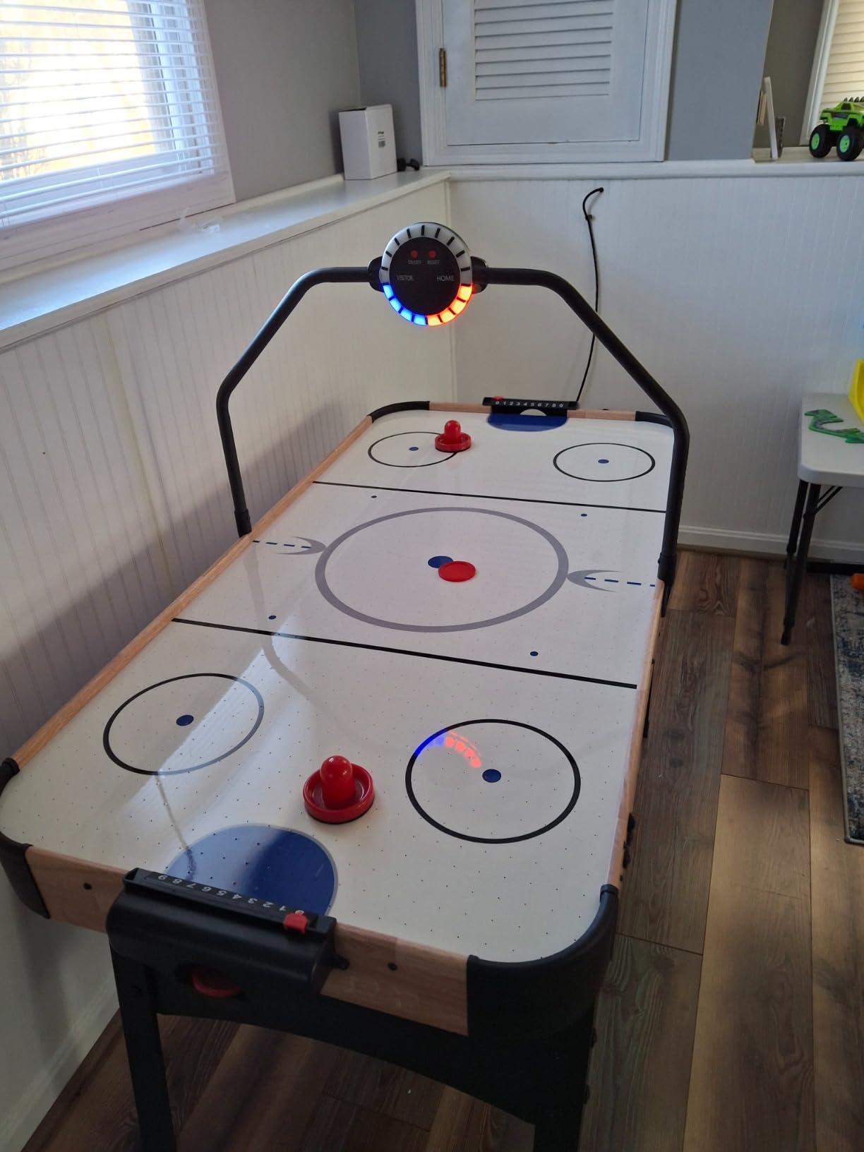 Best Choice Products LED 54 Inch Air Hockey Game Table w/Light-up Scoreboard, Powerful Motor, AC Outlet. Includes 2 Pucks, 2 Pushers customer photo 1