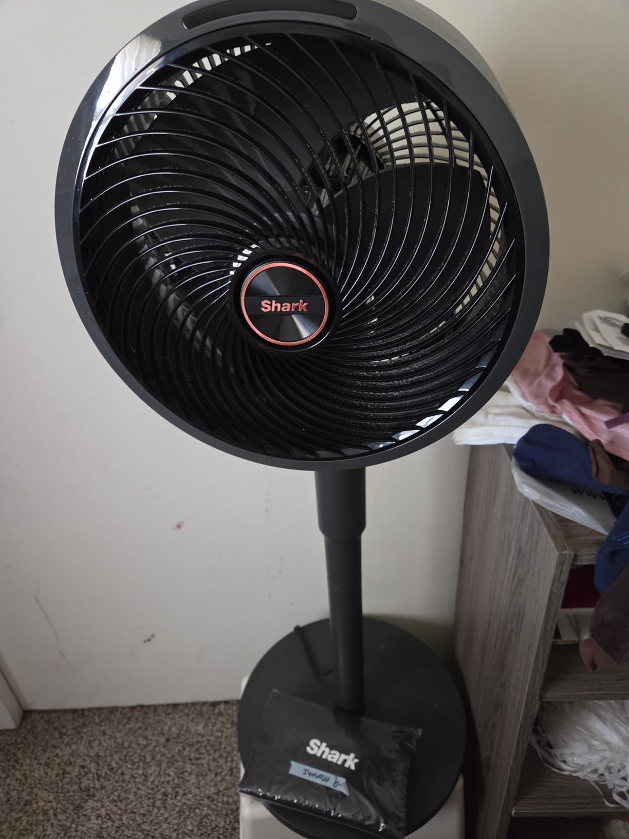 Shark FlexBreeze 2-in-1 Pedestal and Tabletop Fan, Charcoal, FA202, Corded/Cordless, Indoor/Outdoor, Pedestal to Tabletop, up to 24-Hr Battery, up to 70 Ft of Power, 5 Speeds customer photo 2