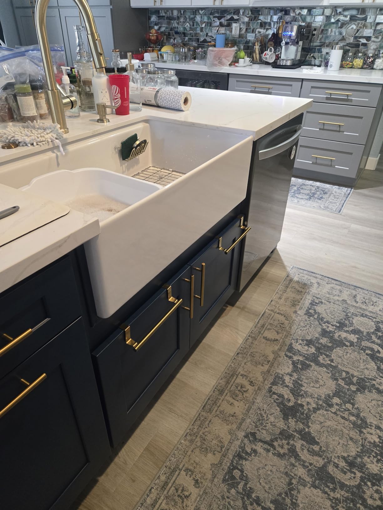 DeerValley White Farmhouse Sink Workstation 33 Inch Fireclay Apron Front Farm Sinks Single Bowl Heavy Duty Deep Drop-in Undermount Sink with Workstation Accessories | Apron Front, Single Bowl, Heavy Duty Deep Drop-in Undermount, Includes Workstation Accessories customer photo 1