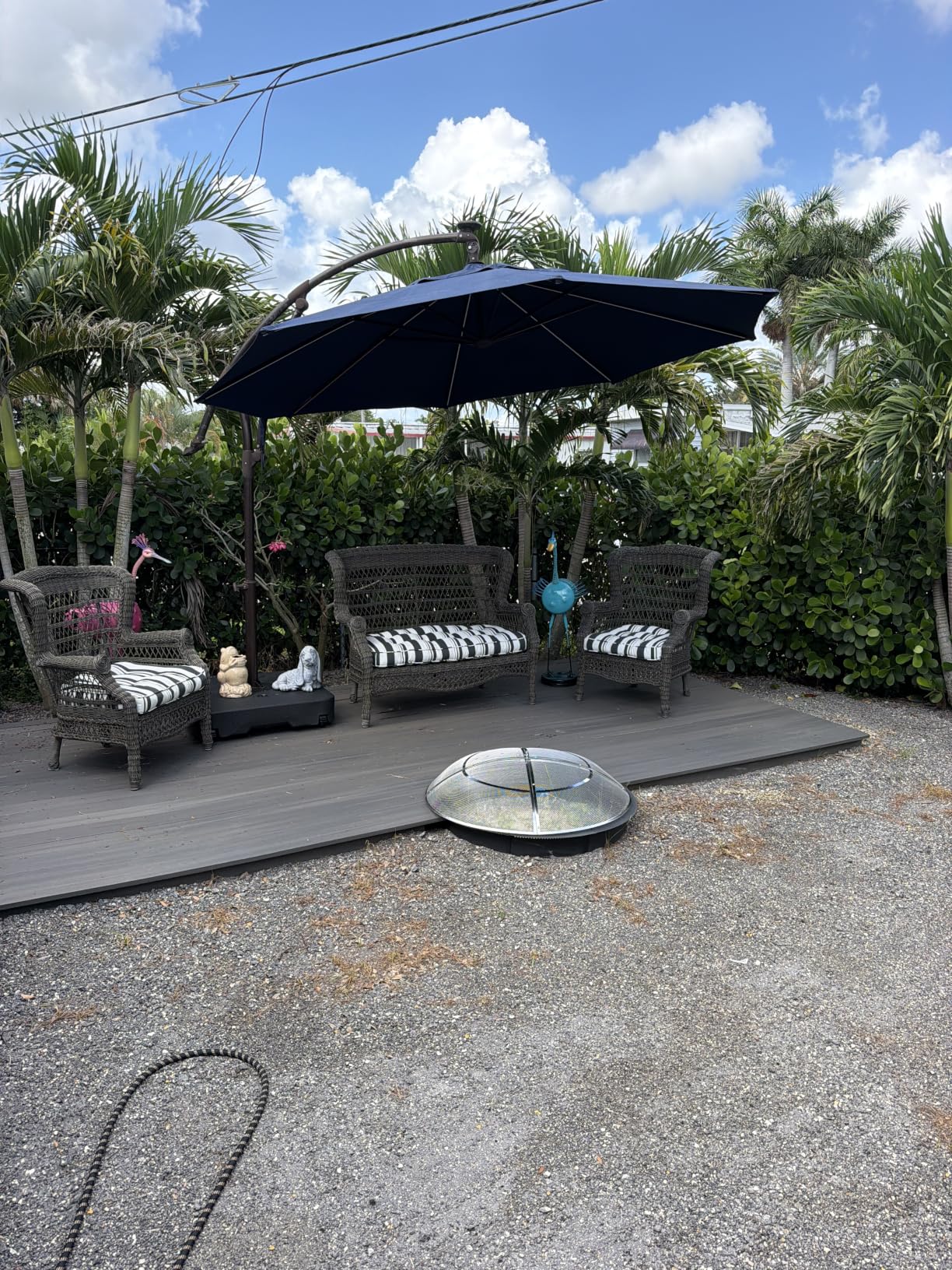 Best Choice Products 330lb Mobile Cantilever Offset Patio Umbrella Base, Universal Fit Heavy-Duty Outdoor Portable Stand w/Wheels Locks, Fillable Weights Set - Black customer photo 2