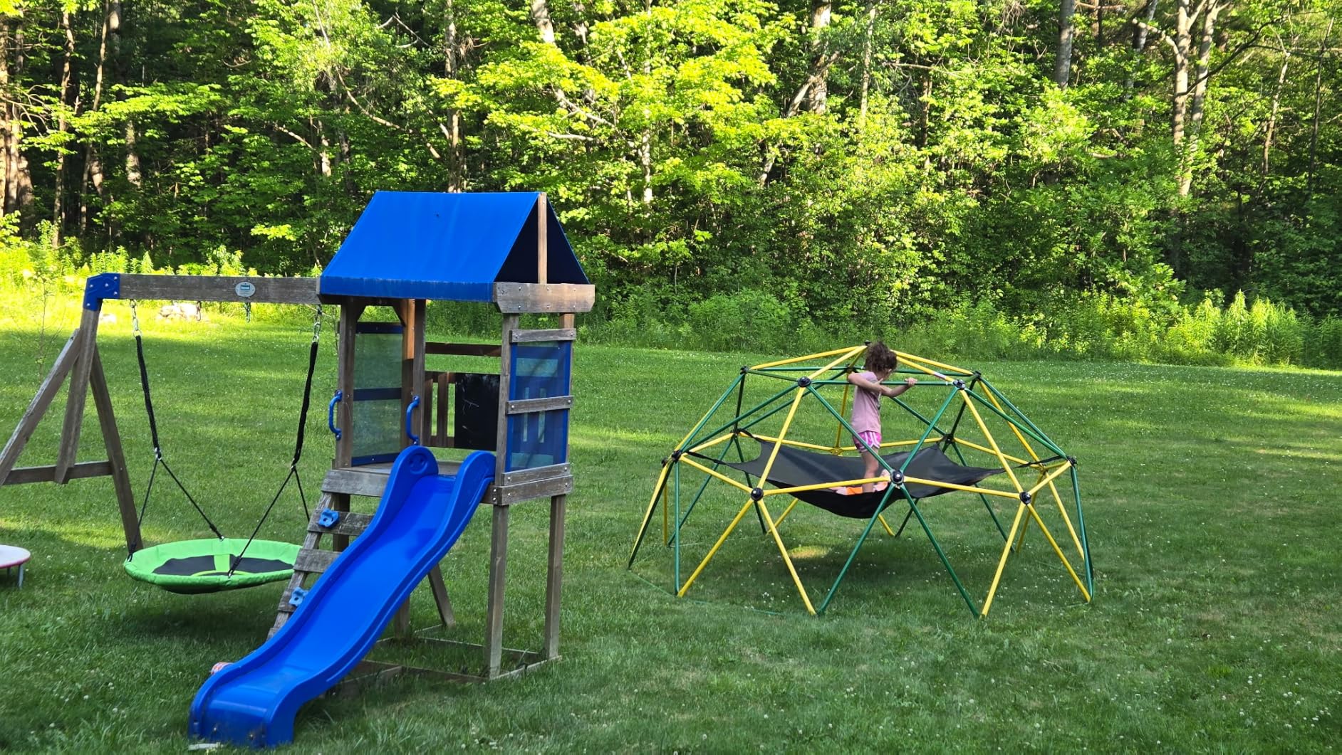 Amictoy Climbing Dome with Saucer Swing, 10FT Jungle Gym, 800 lb Capacity | Premium 10FT dome with 32