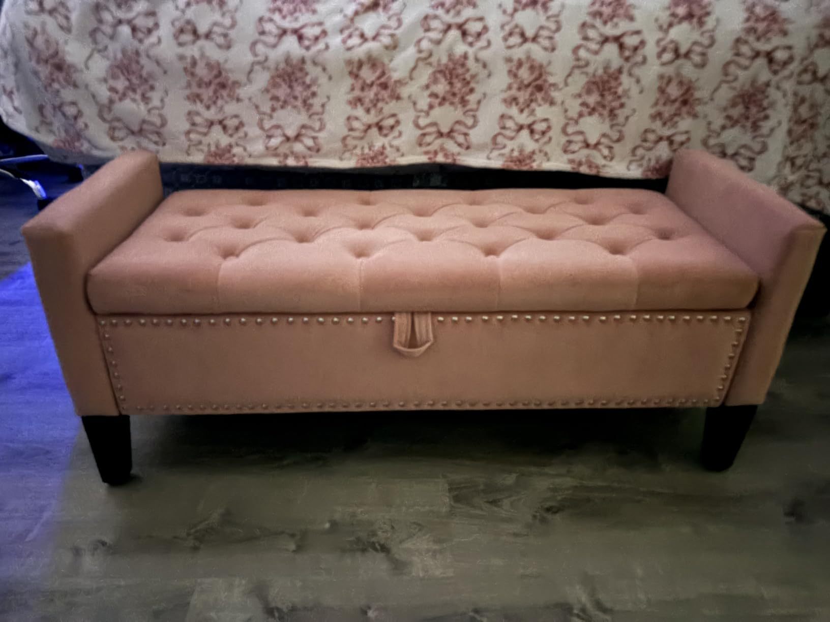 Storage Ottoman Bench, Velvet Upholstered Footstool for Bedroom and Living Room, Tufted Seat with Storage, Wooden Legs & Metal Rivets, Beige customer photo 1