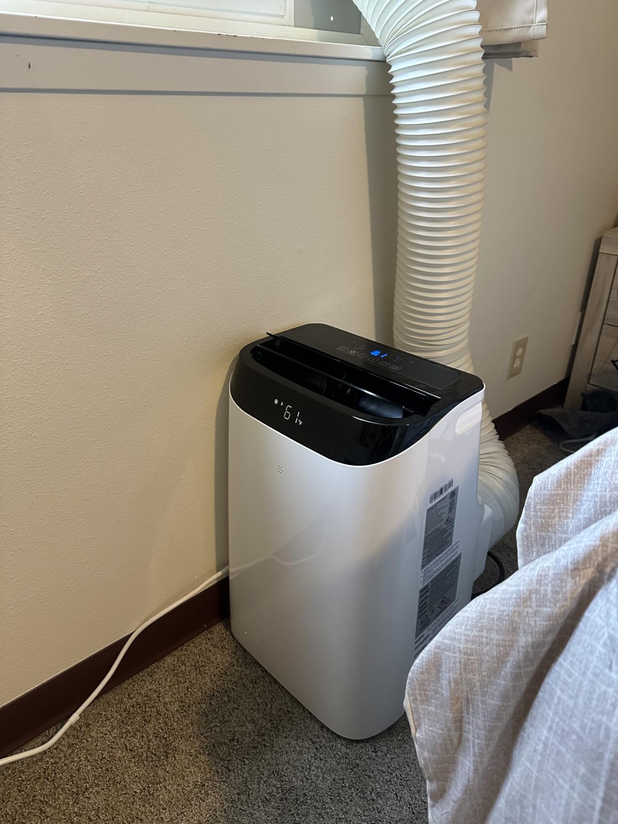 12,000 BTU Portable Air Conditioner Cools Up to 500 Sq.Ft, 3-IN-1 Energy Efficient Portable AC Unit with Remote Control & Installation Kits for Large Room, Campervan, Office, Temporary Space customer photo 1