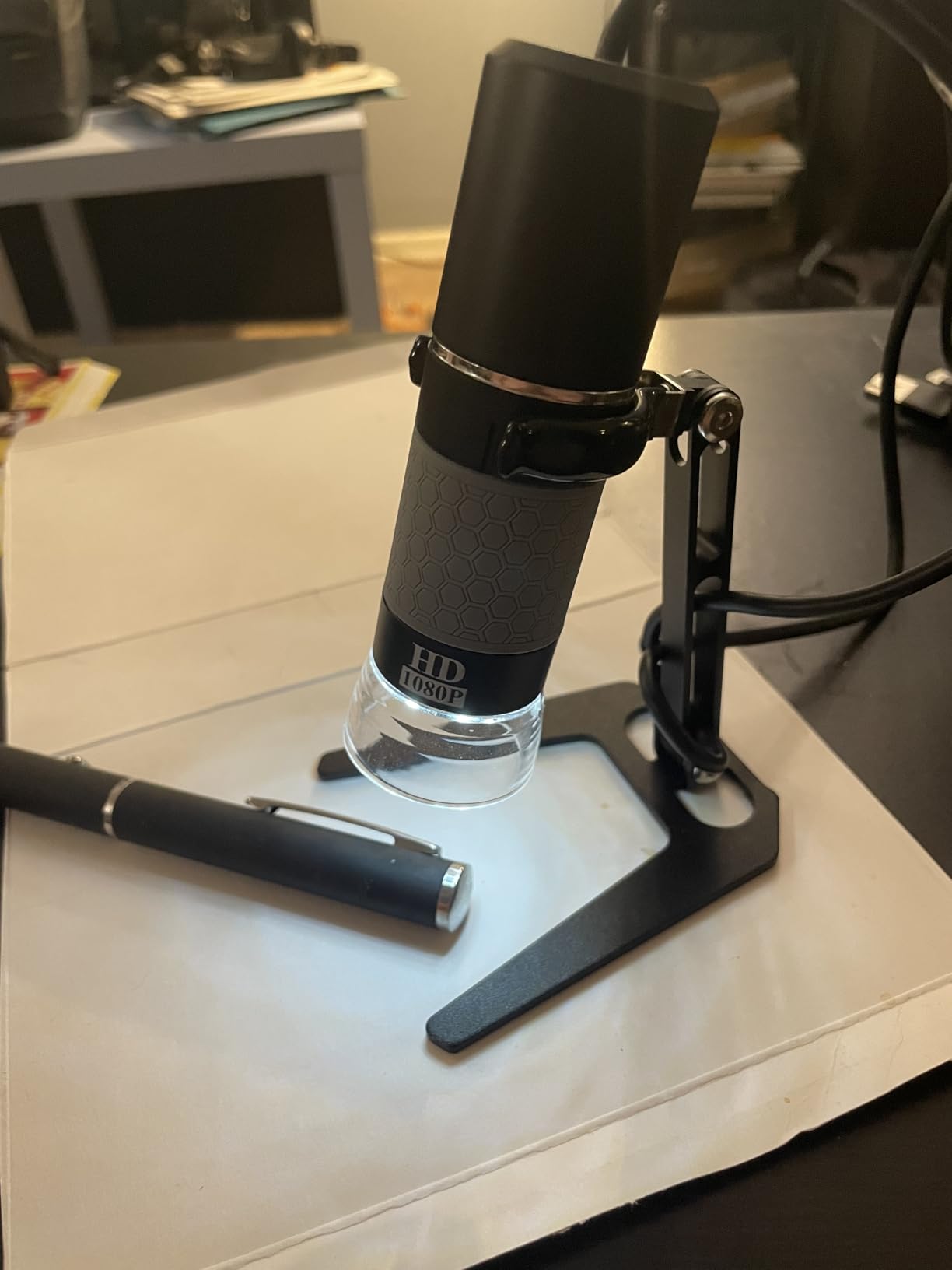 1080P USB Digital Microscope with Metal Stand, 50X-1000X Handheld Microscope Camera with 8 LED Lights Compatible with iPhone/Android/Windows/Mac customer photo 1