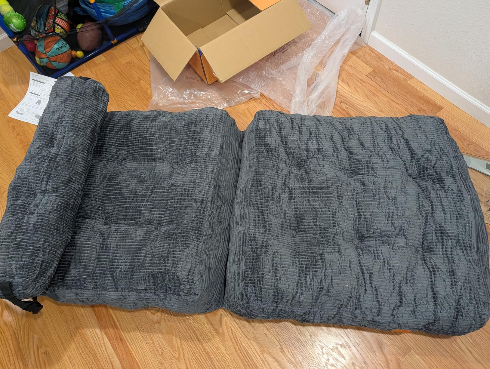 Folding Sofa Bed, Convertible Sleeper Chair with Back Support and Pillow | Boneless Foldable Couch for Living Room/Guest Use/Home Office, Foldable Chair Bed for Adults, Dark Gray customer photo 1