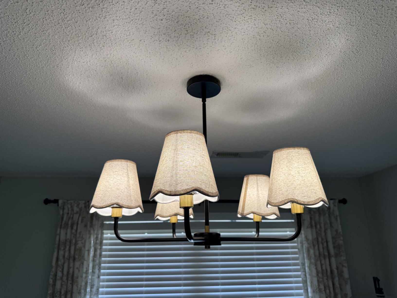 KAISITE Modern Gold Chandelier 5-Light Farmhouse Chandelier for Dining Room Industrial Dining Kitchen Light Fixture Over Table Ceiling Chandelier for Bedroom Living Room Foyer Entryway customer photo 2