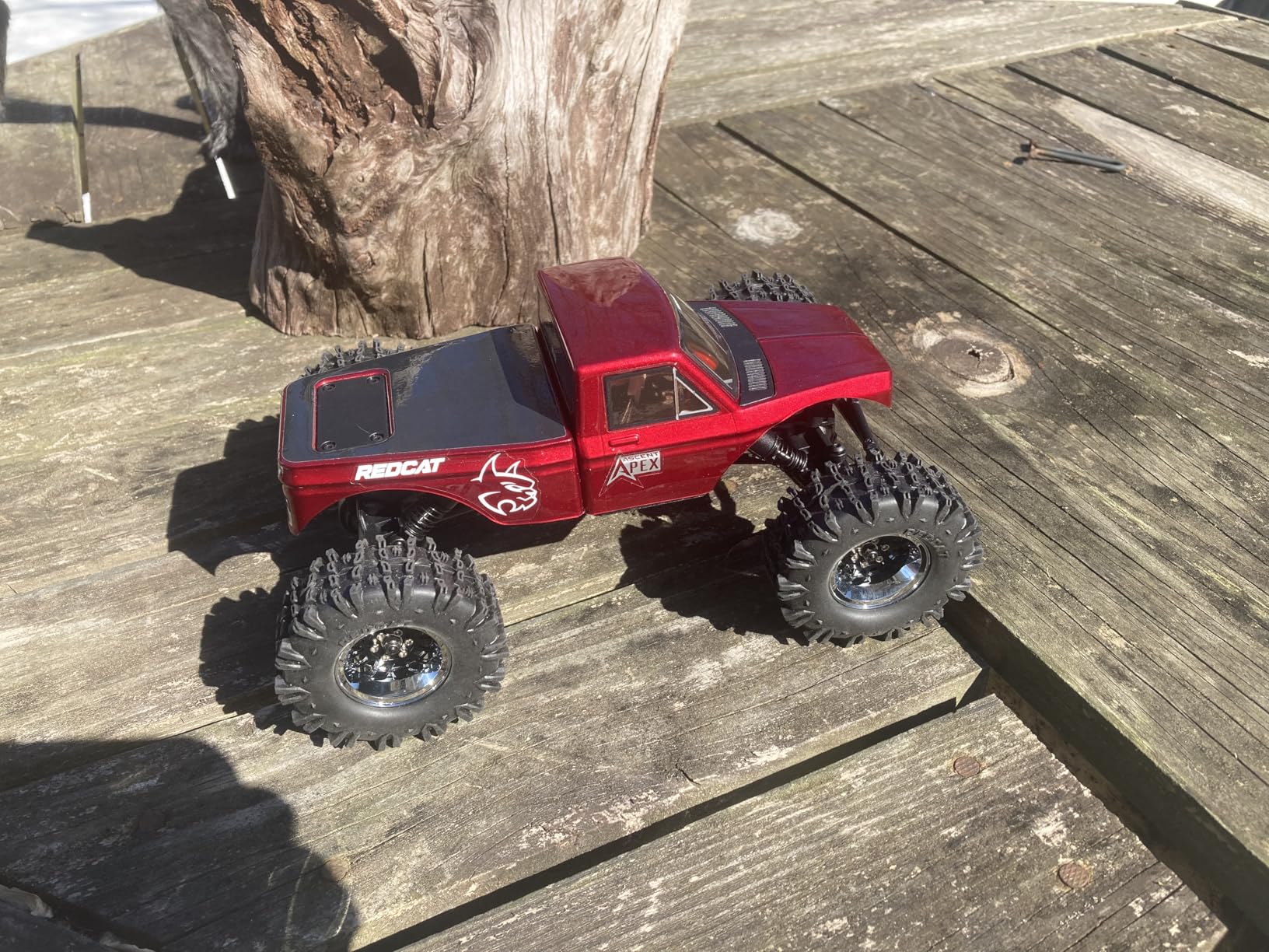 Redcat Racing Ascent-18 APEX, 1/18 Scale Brushless Electric Rock Crawler, Carbon Fiber, 4WD RC Car for Adults with 2.4GHz Radio System (Red) customer photo 1