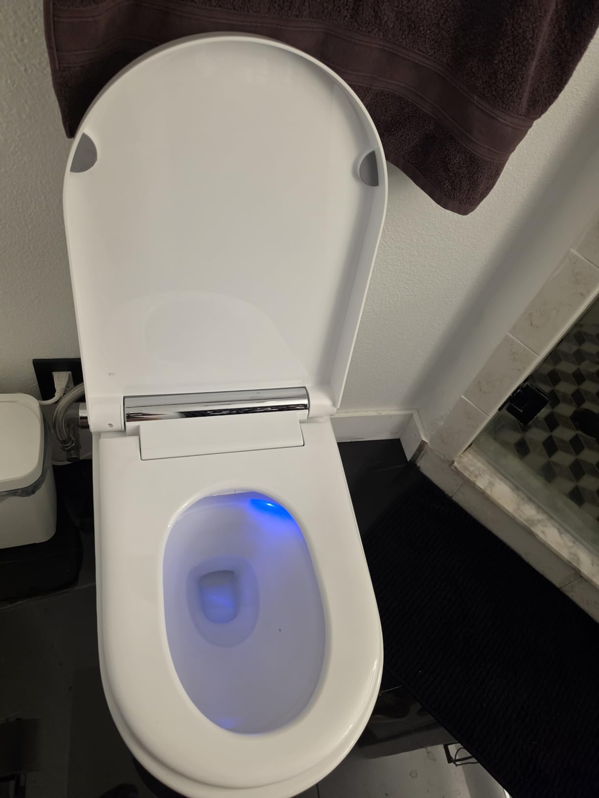 Smart Toilet with Bidet Built In, Heated Seat, Warm Water Wash & Dryer, Tankless Bidet Toilet with Foot Sensor & Night Light, Auto Open/Close Lid & Flush, Wireless Remote, 1.26GPF Water-Saving Design customer photo 1