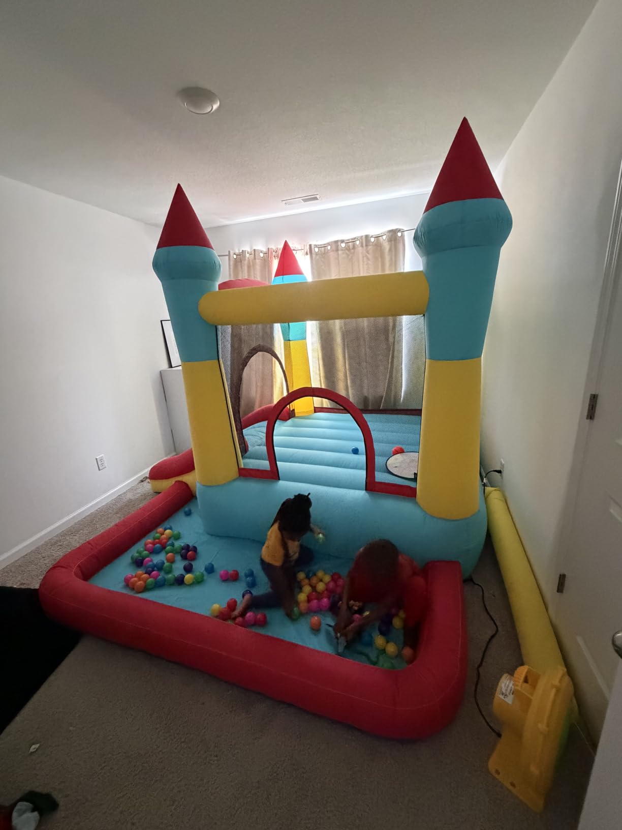 Bounce House for Kids 3-6, Toddler Indoor Outdoor Inflatable Bouncy Castle | 5-in-1 Small Jump House with Slide & Ball Pit & Hoop for Backyard Family Home Birthday Party, Includes 370W Blower customer photo 2
