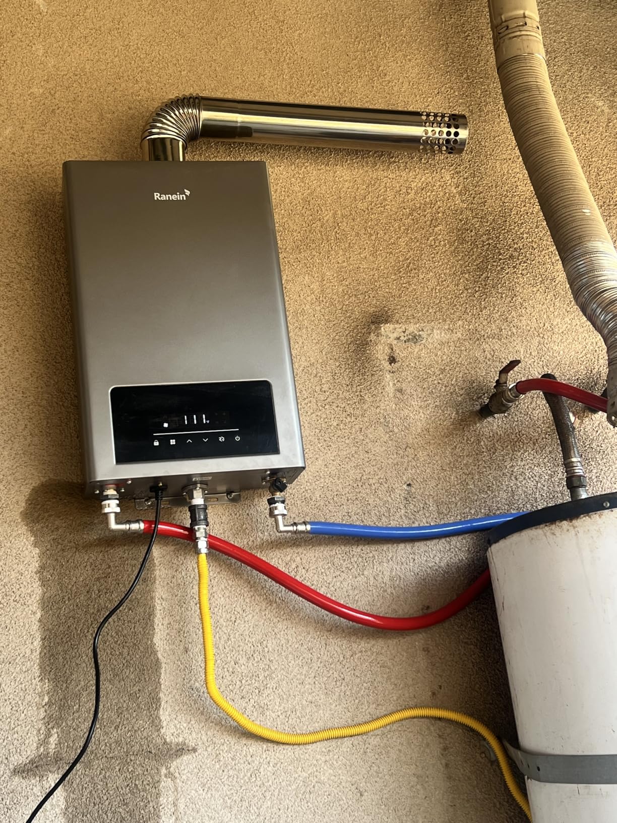 Ranein Natural Gas Tankless Water Heater, Indoor Max 8.5 GPM, 190,000 BTU Instant Hot Water Heater customer photo 1