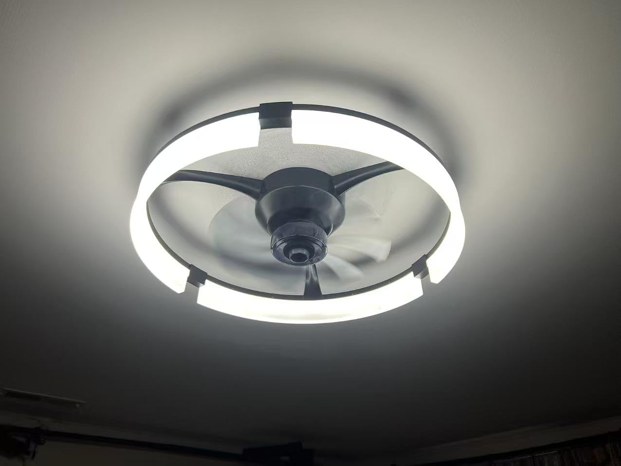 PACOVY Ceiling Fans with Lights and Remote, 20 Inch, 3200LM LED & 6-Speed Fan, Low Profile Ceiling Fan Light Fandelier Dimmable 3000K-6500K, Quiet Copper Motor, Bedroom Small Flush Mount Ceiling Fan customer photo 1