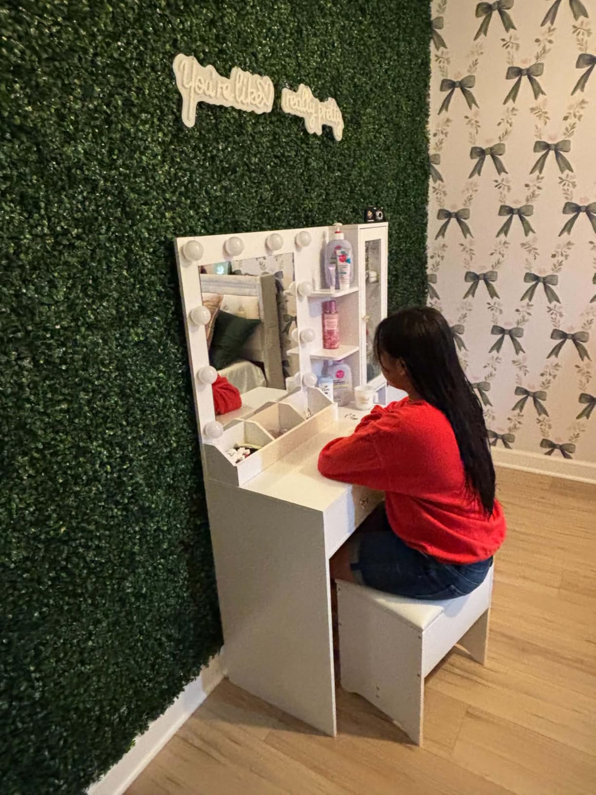 Xixini Vanity Desk with Mirror and Lights, Makeup Vanity Table Set with 5 Storage Drawers, Power Outlet, Small Dressing Table with RGB Ambient Light, Adjustable Brightness for Girls Bedroom, White customer photo 2