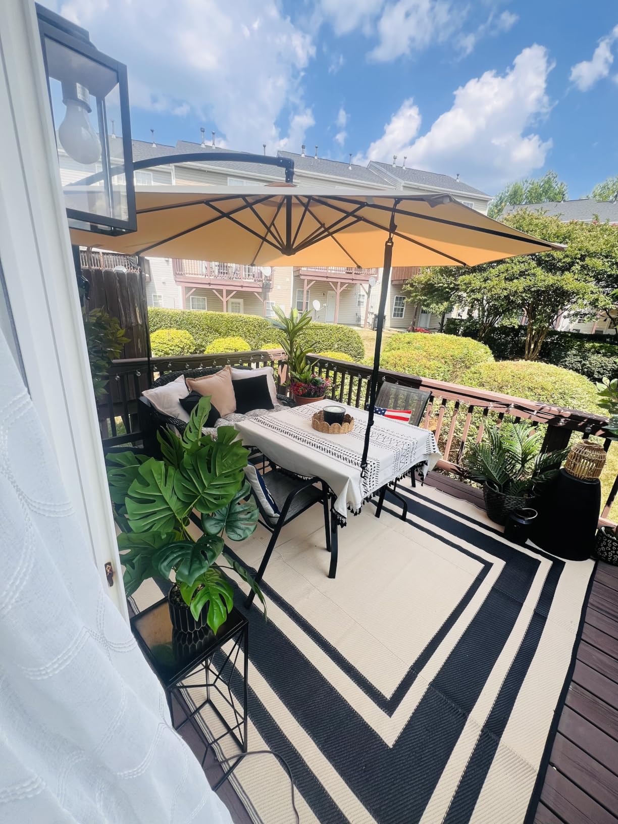 10FT Cantilever Offset Patio Umbrella with Base Included, Cream | 360 Degree Rotation & Infinite Tilt, Yarn-Dyed Fade-Resistant Canopy, Heavy Duty 8-Rib Steel Frame for Patio, Pool, Deck, Backyard customer photo 1