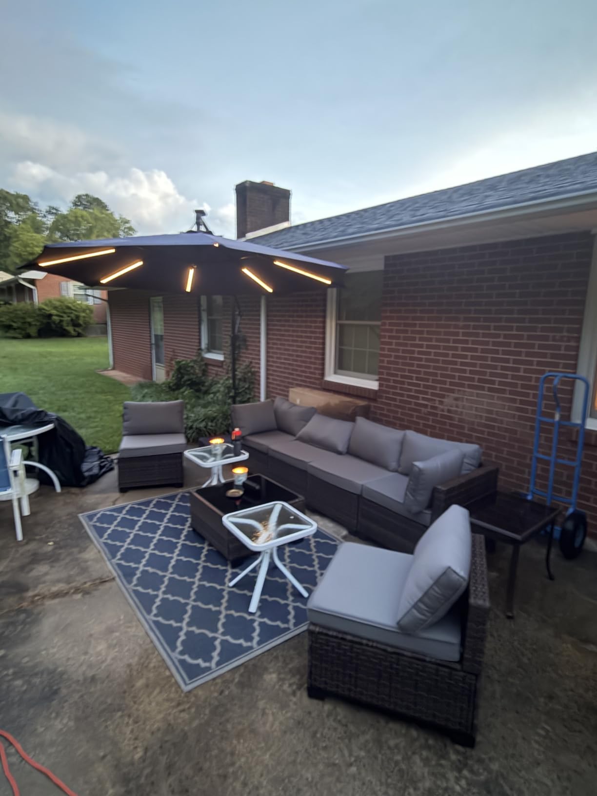 Qsun 7 Pieces Outdoor Patio Furniture Set, All-Weather PE Rattan Outdoor Patio sectional Furniture with Cushions and Glass Table, for Garden, Backyard, Porch, Black customer photo 1