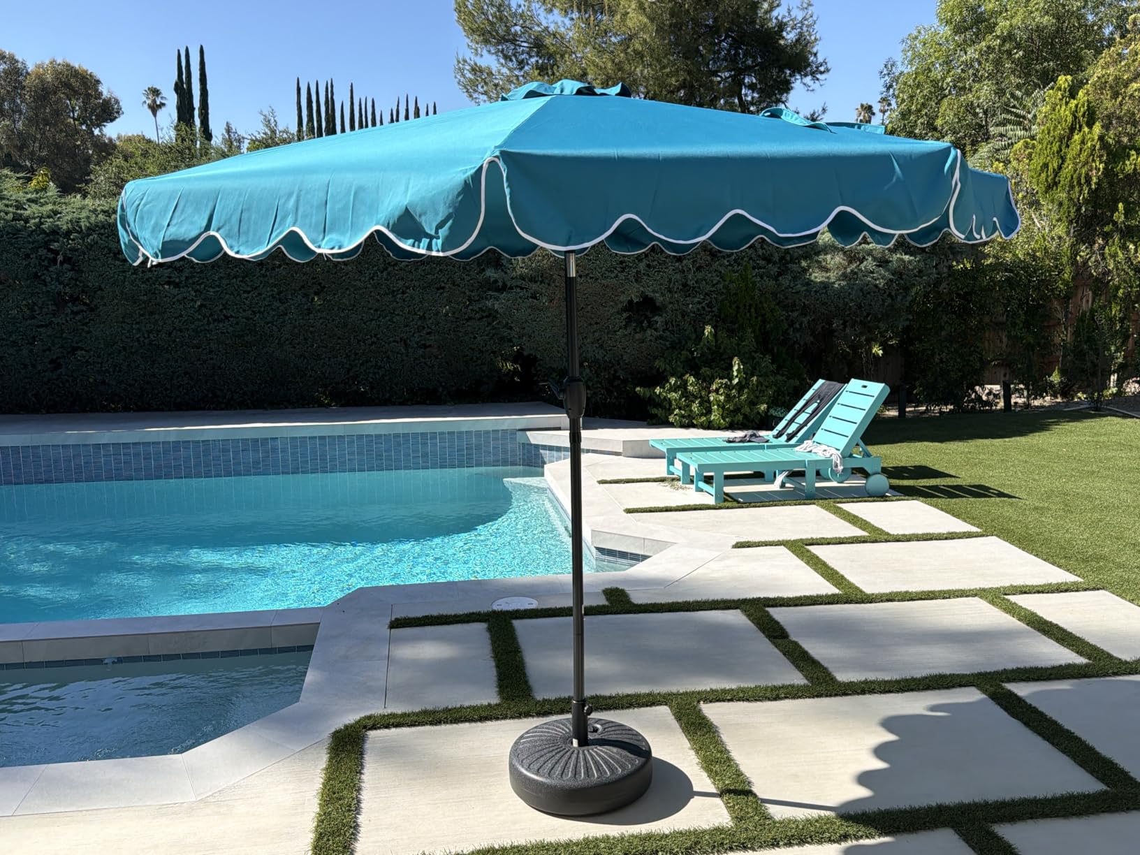 Best Choice Products 9ft Patio Market Umbrella with Scallop Trim, UV-Fade-Resistant 210g Canopy, Crank & Tilt, Wind Vent, Heavy-Duty Frame - Black customer photo 2