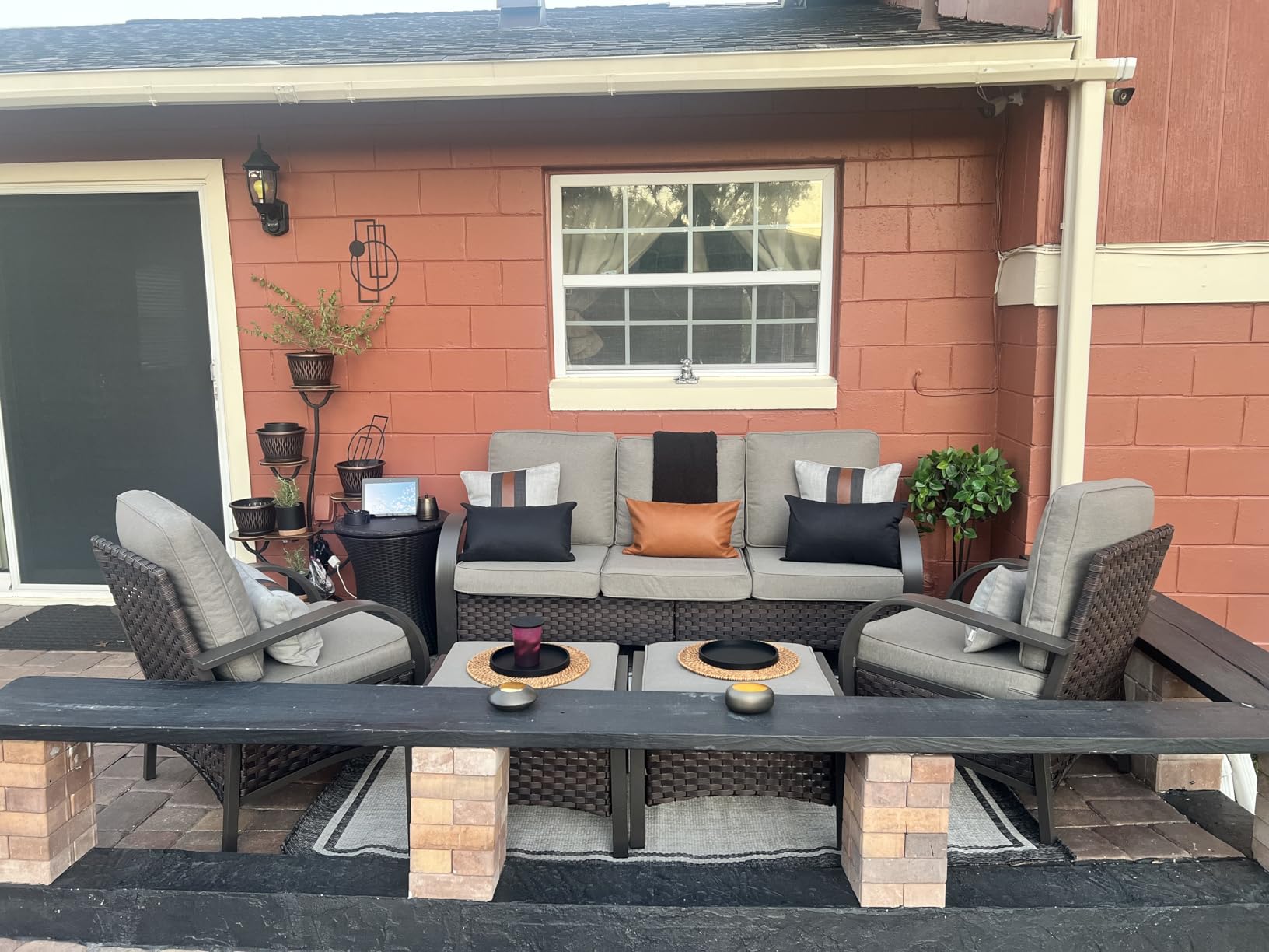 Keter Pacific Cool Bar Outdoor Patio Furniture and Hot Tub Side Table with 7.5 Gallon Beer and Wine Cooler, Dark Grey customer photo 2
