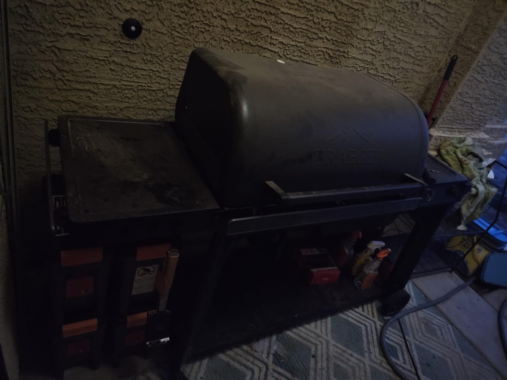 Traeger Grills Woodridge Pro Electric Wood Pellet Grill and Smoker, 970 Sq. In., Outdoor Pellet Smoker Grill with Digital Sensor and Side Shelf, Wi-FIRE Technology, Super Smoke Mode, Black, TFB97JLH customer photo 2