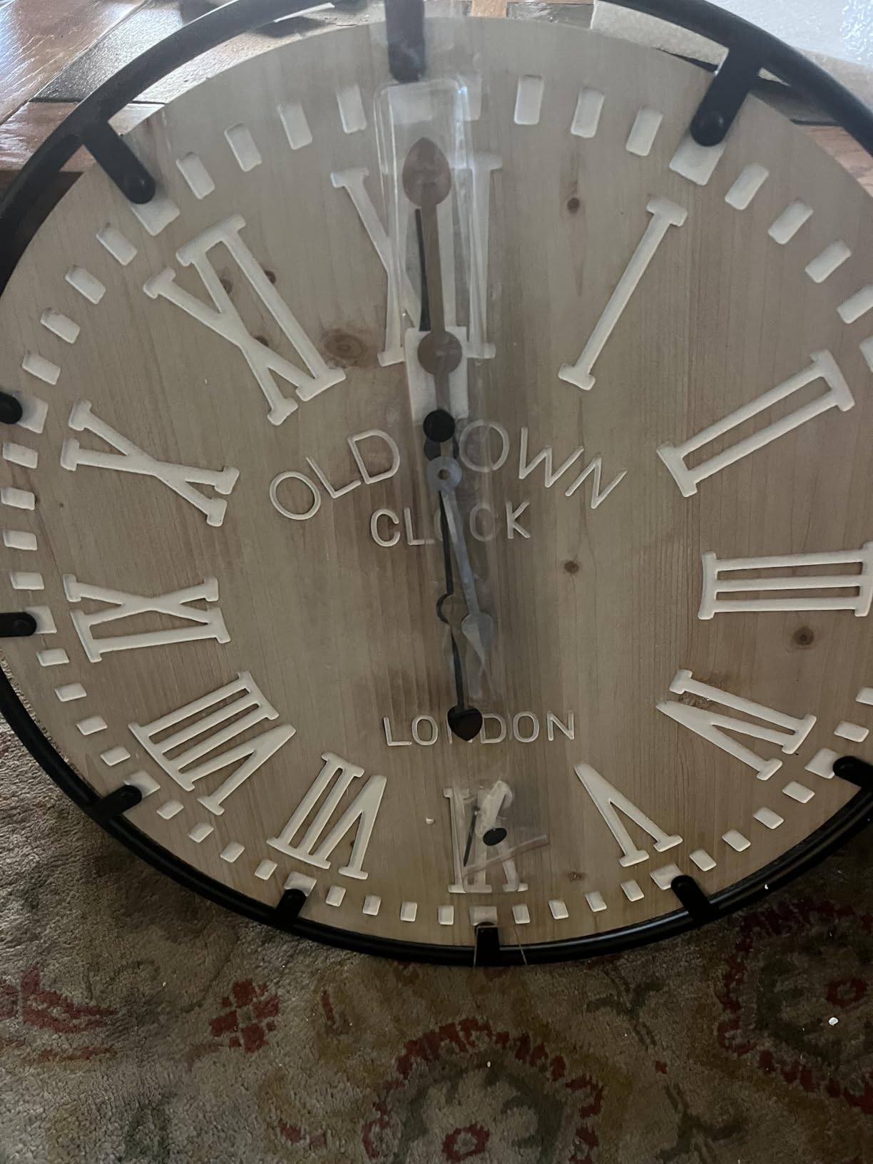 Vantic Farmhouse 30 Inch Wood Roman Large Wall Clock with Metal Circle customer photo 1