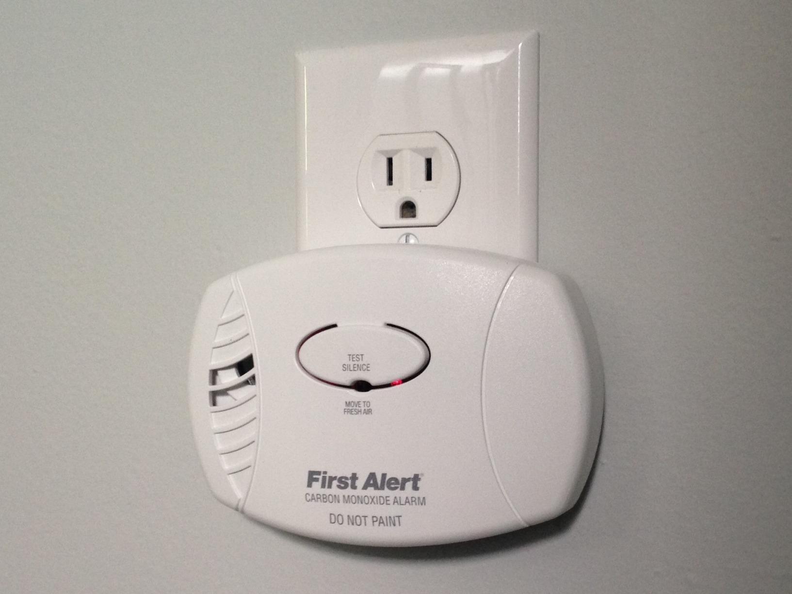 First Alert Plug in Carbon Monoxide Alarm customer photo 2