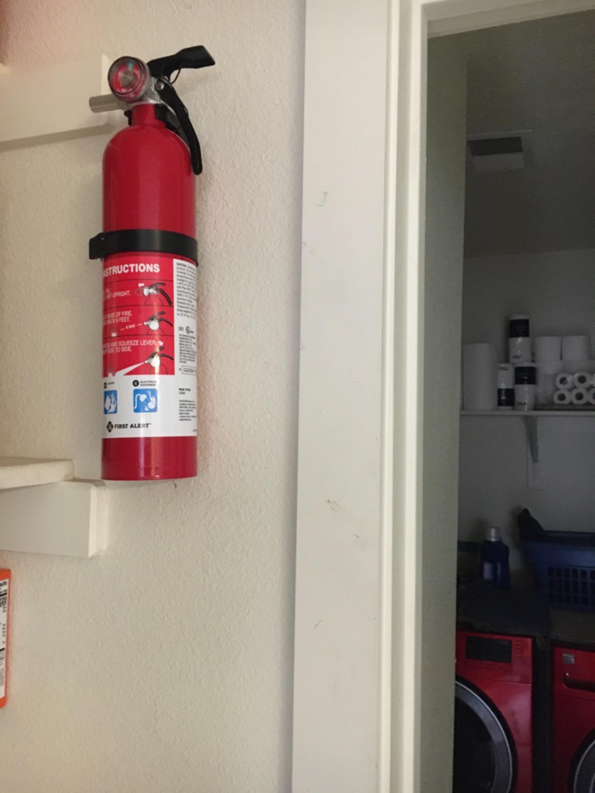 First Alert Fire Extinguisher, Standard Garage Use customer photo 2