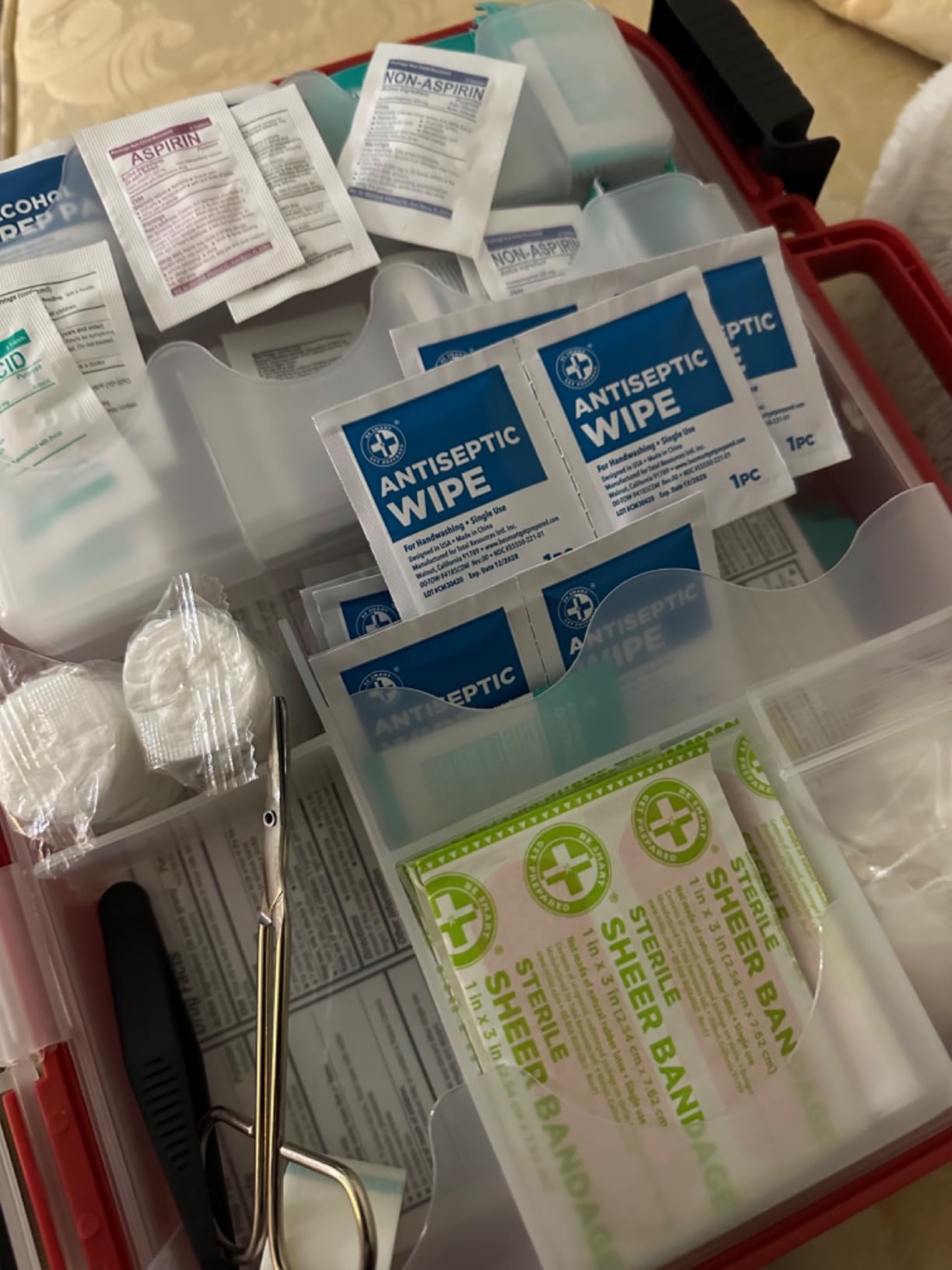 Be Smart Get Prepared First Aid Kit Hard Red Case 326 Pieces Exceeds OSHA and ANSI Guidelines 100 People - Office, Home, Car, School, Emergency, Survival, Camping, Hunting and Sports (20HBC01015REV3) customer photo 1
