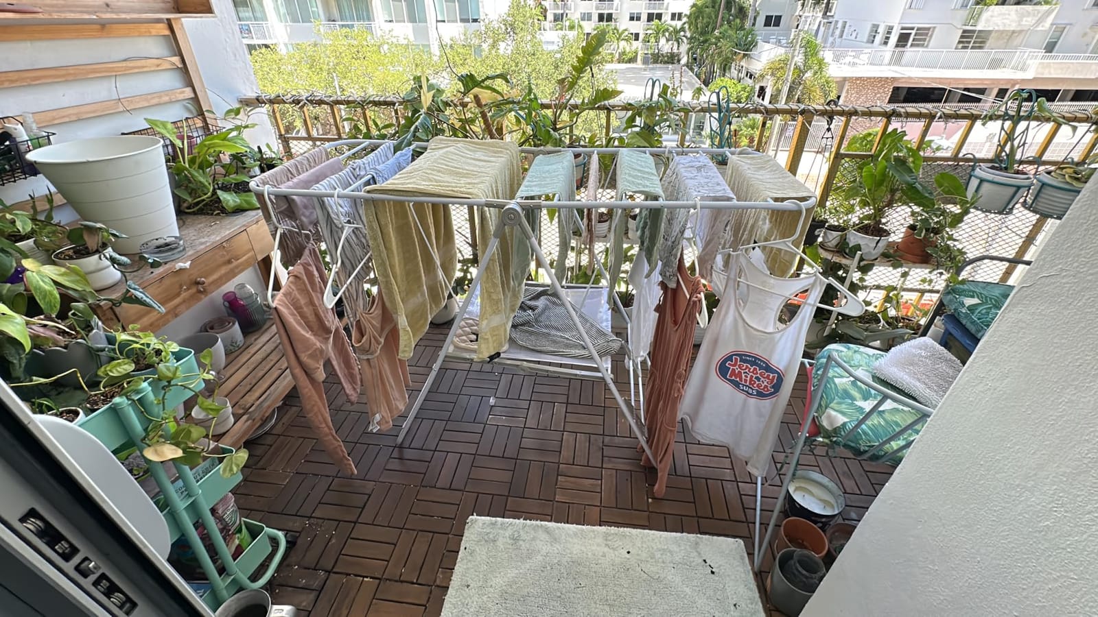 Honey-Can-Do Heavy-Duty Gullwing Clothes Drying Rack, 50 lb, White customer photo 2