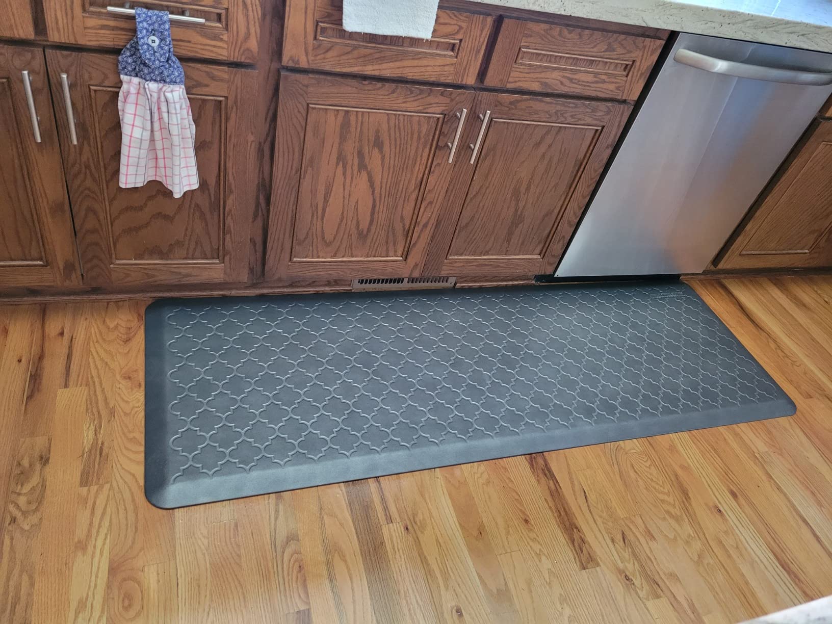 WellnessMats Trellis Anti-Fatigue, Comfort & Support Mat - Non-Slip, Durable, Non-Toxic - 2'x3'x3/4