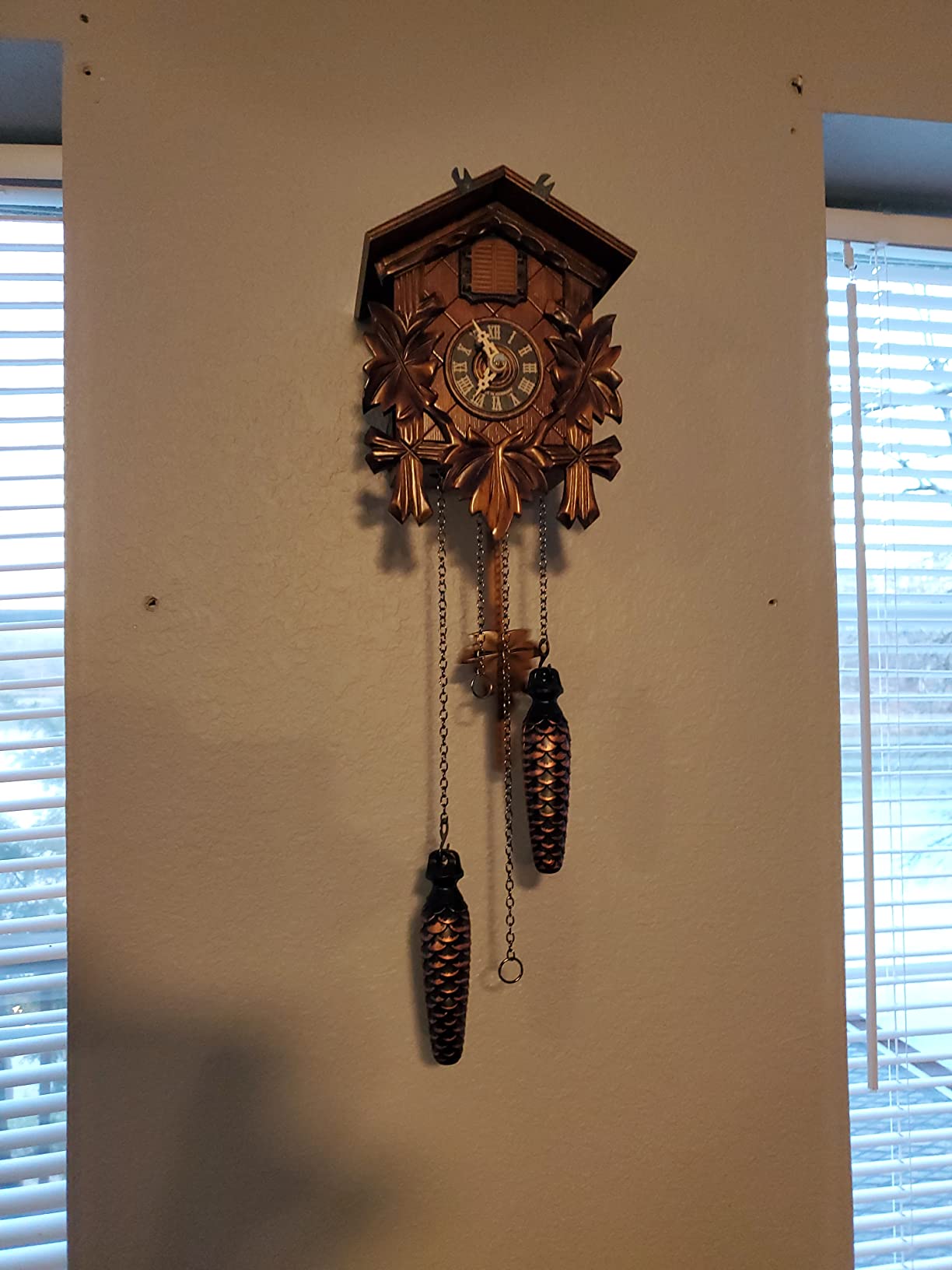 Engstler Quartz Cuckoo Clock 5-Leaves, Bird, Size: 8 inch, EN 522 Q customer photo 2