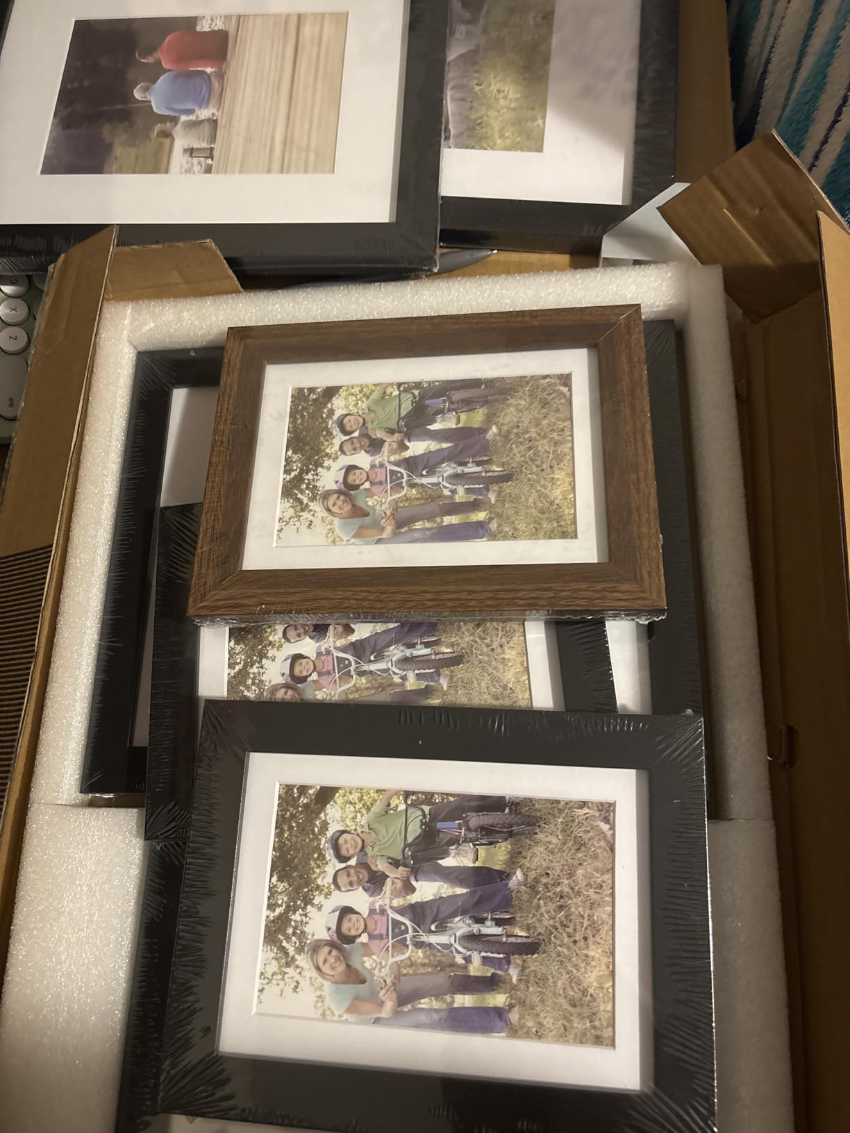 Americanflat Gallery Wall Frame Set of 7 - Black customer photo 1