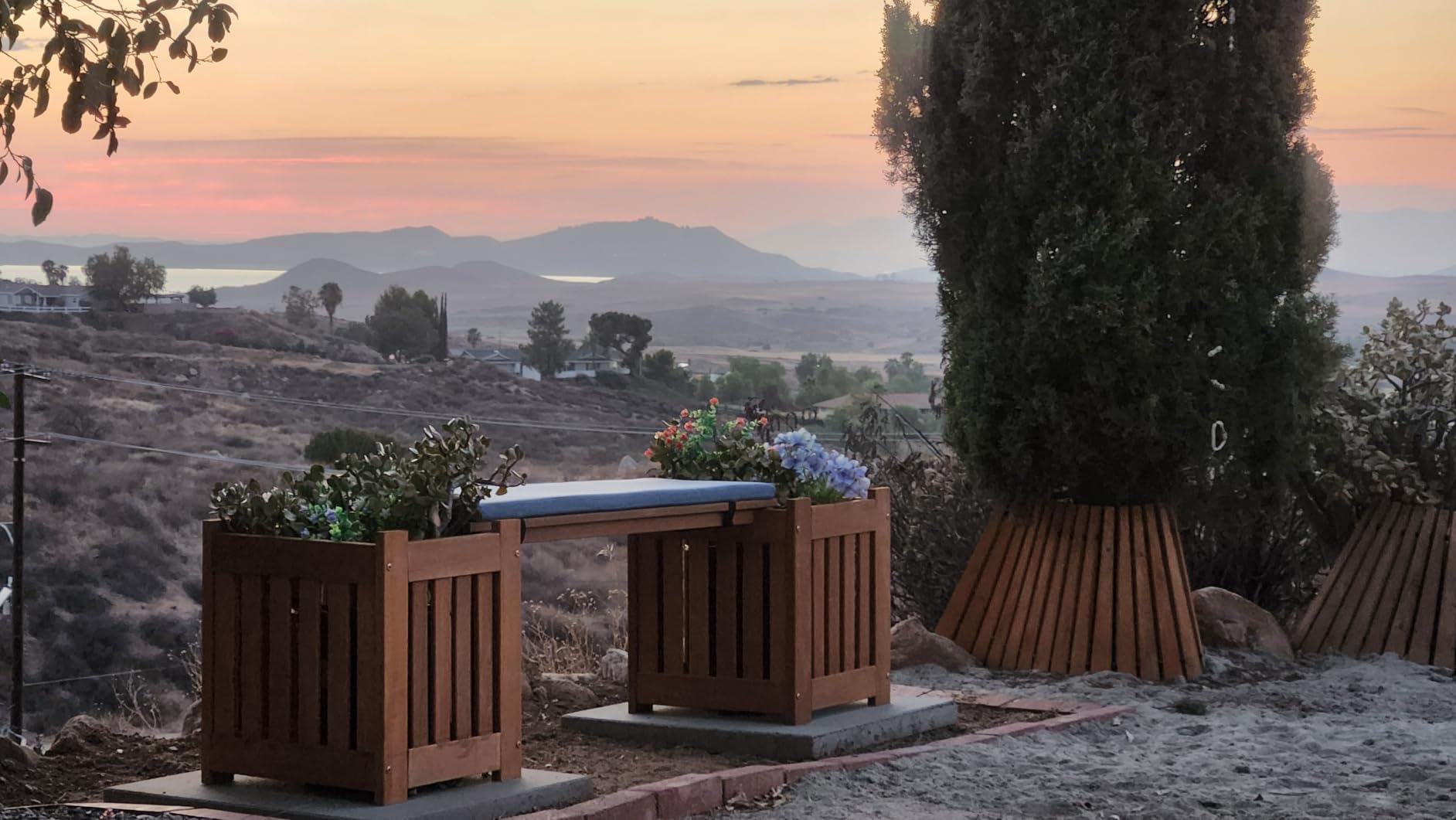 Furinno TIOMAN Outdoor Planter Box with Bench, Natural customer photo 2
