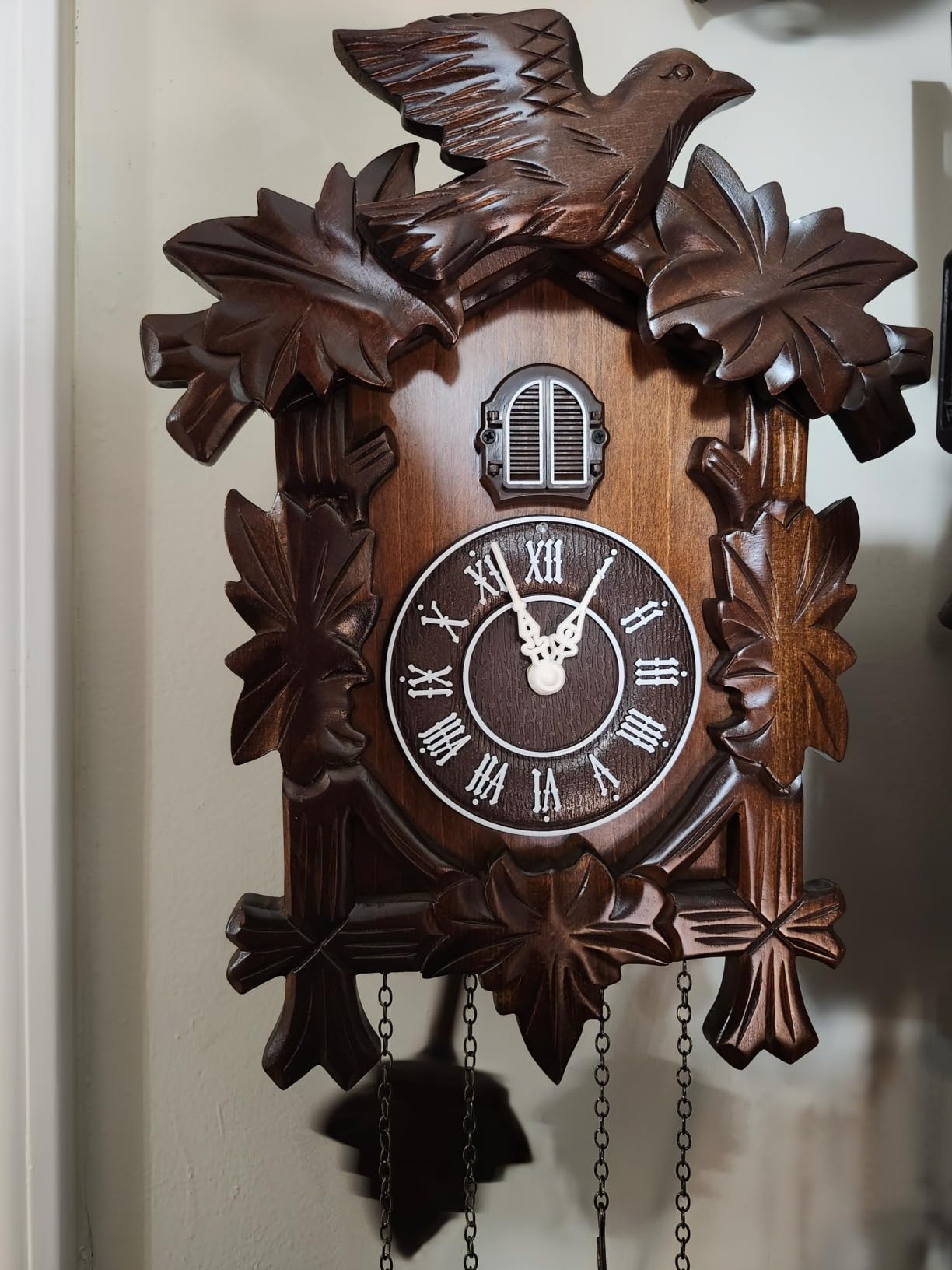 Rylai Vintage Cuckoo Clock Handcrafted Wooden Wall Clock for Home Décor | Large Size 13x9.5 Inch Traditional Germany Design Volume Control Coo-Coo Auto Night Sensor Brown/White customer photo 1