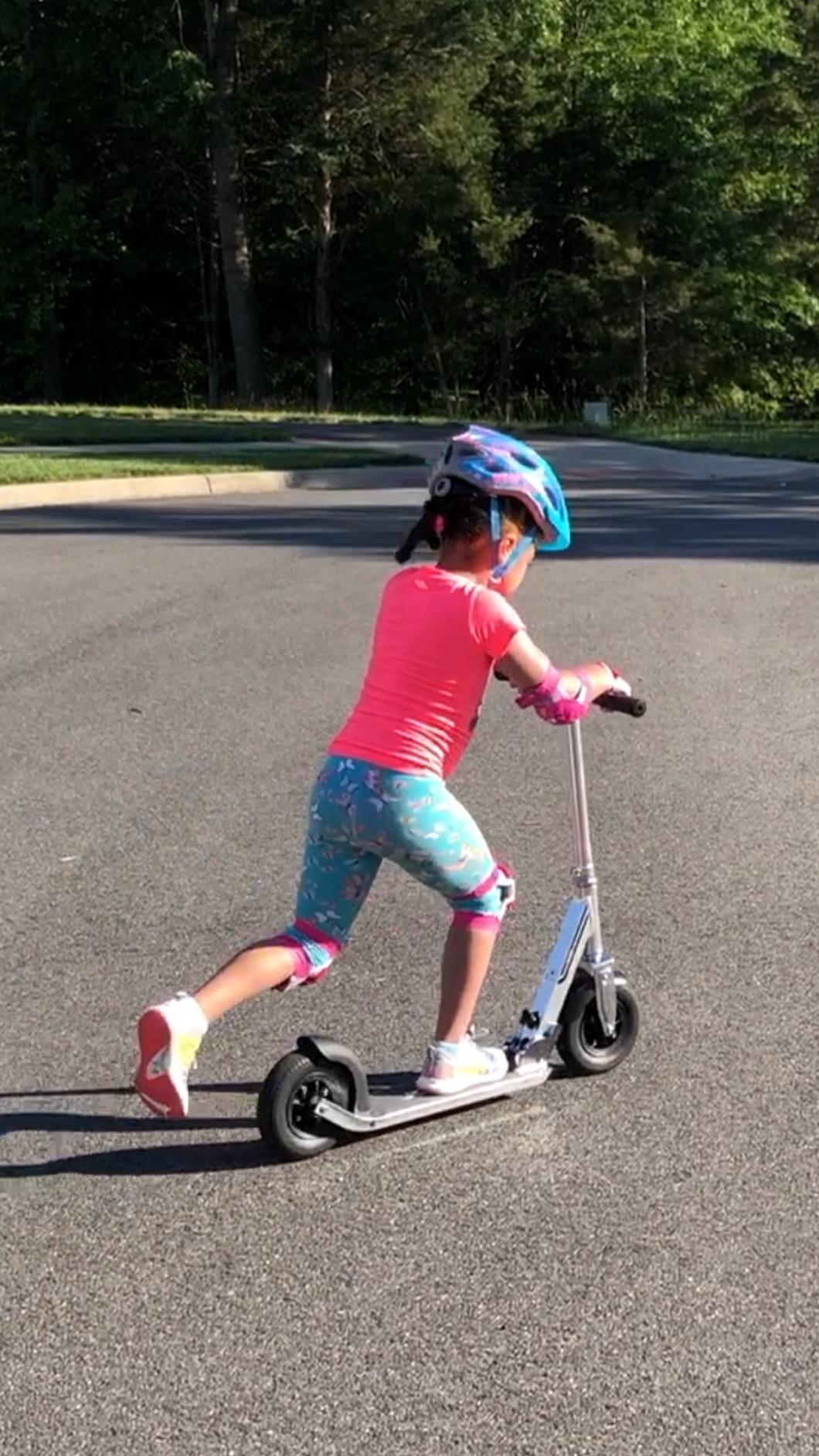 Razor A5 Air Kick Scooter for Kids Ages 8+ - Extra-Long Deck, 8