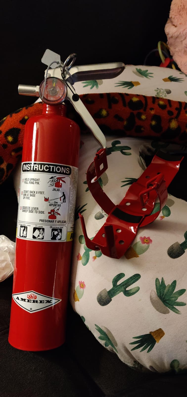 Amerex A411, 20lb ABC Dry Chemical Class A B C Multi-Purpose 20 Pound Fire Extinguisher with Wall Bracket. customer photo 2